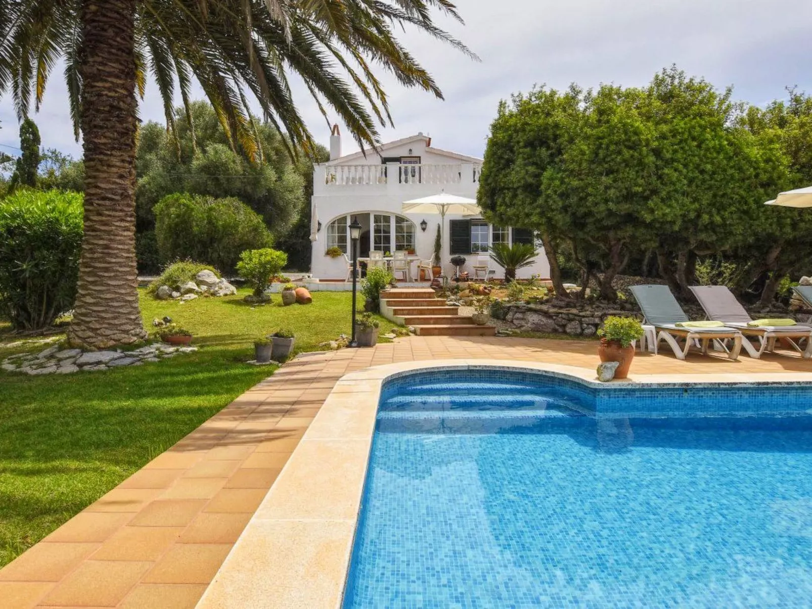 Traditionelles Landhaus 6 km vom Meer entfernt - Buiten