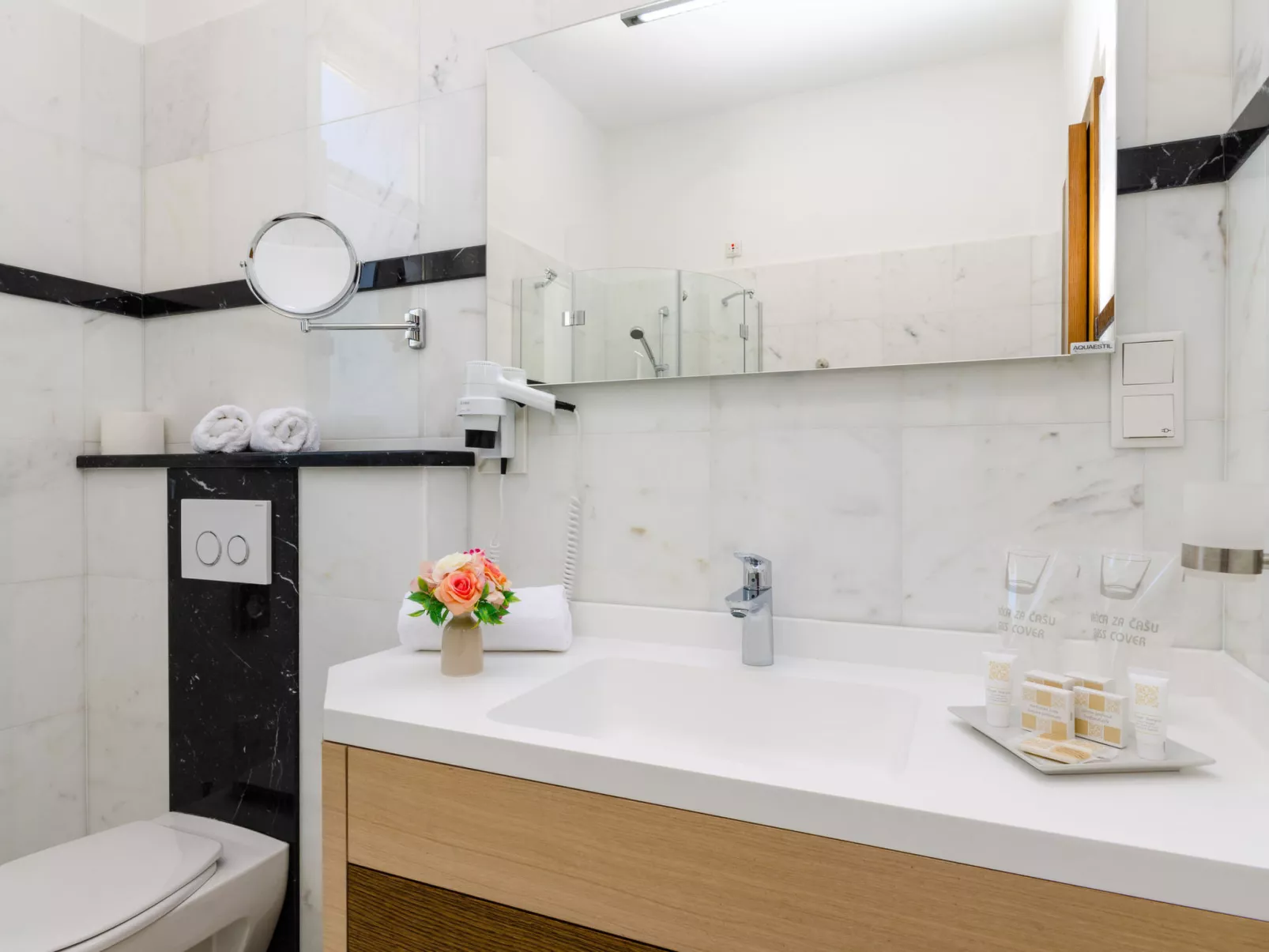 Villa Emilia Soba 103 / HR-10058-02 - Image-tags.info