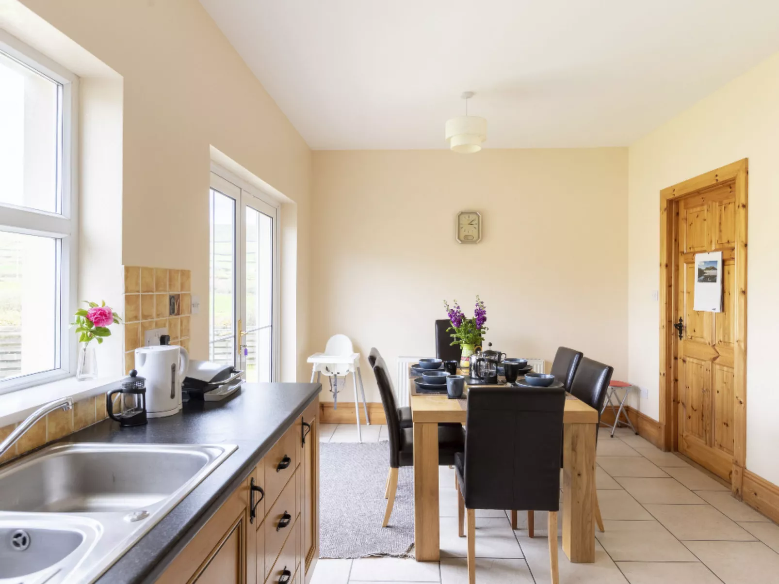 Mit eigenem Garten - Binnen