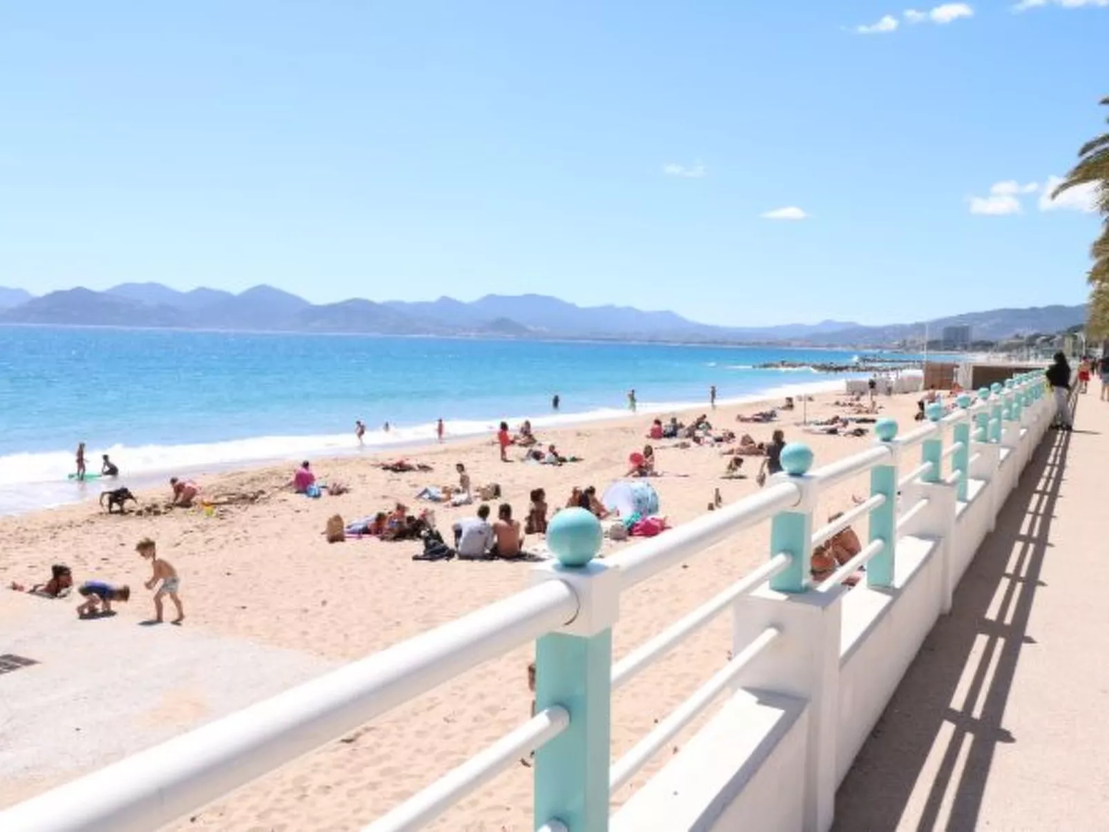 3 bedroom facing the beach 401 - Image-tags.info