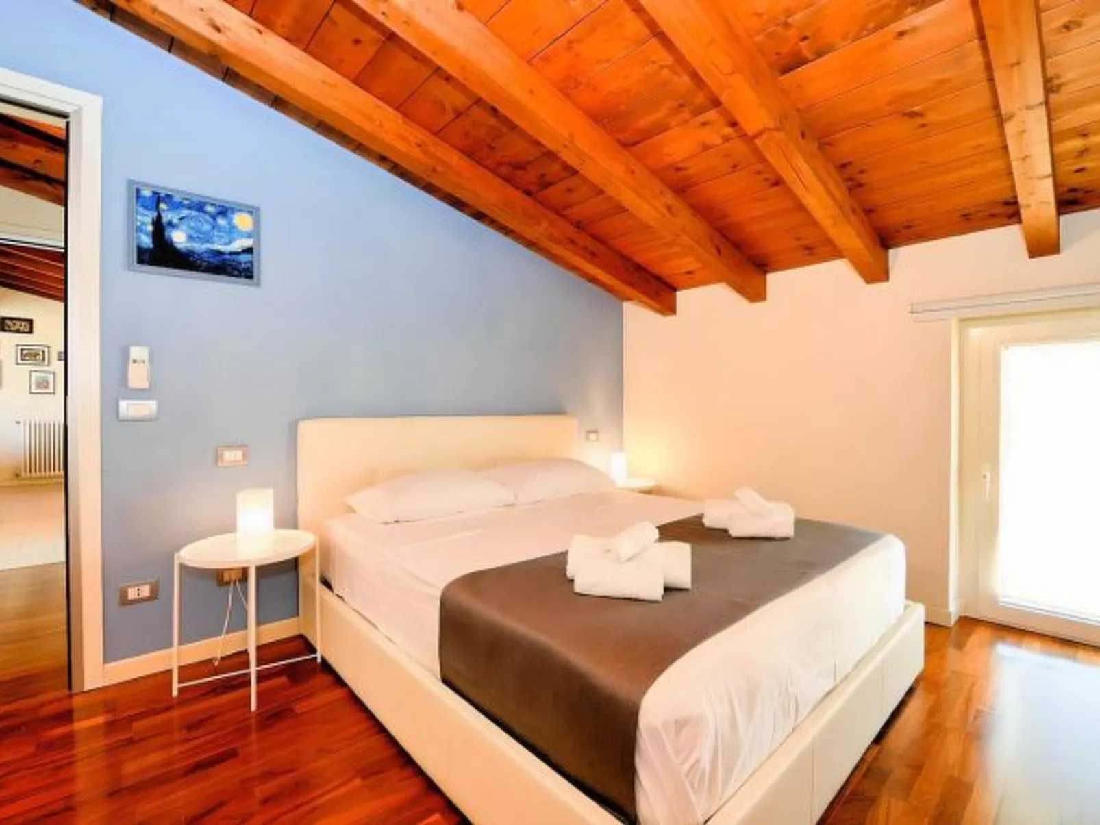 Desenzanoloft Surfing on the Lake - Image-tags.info