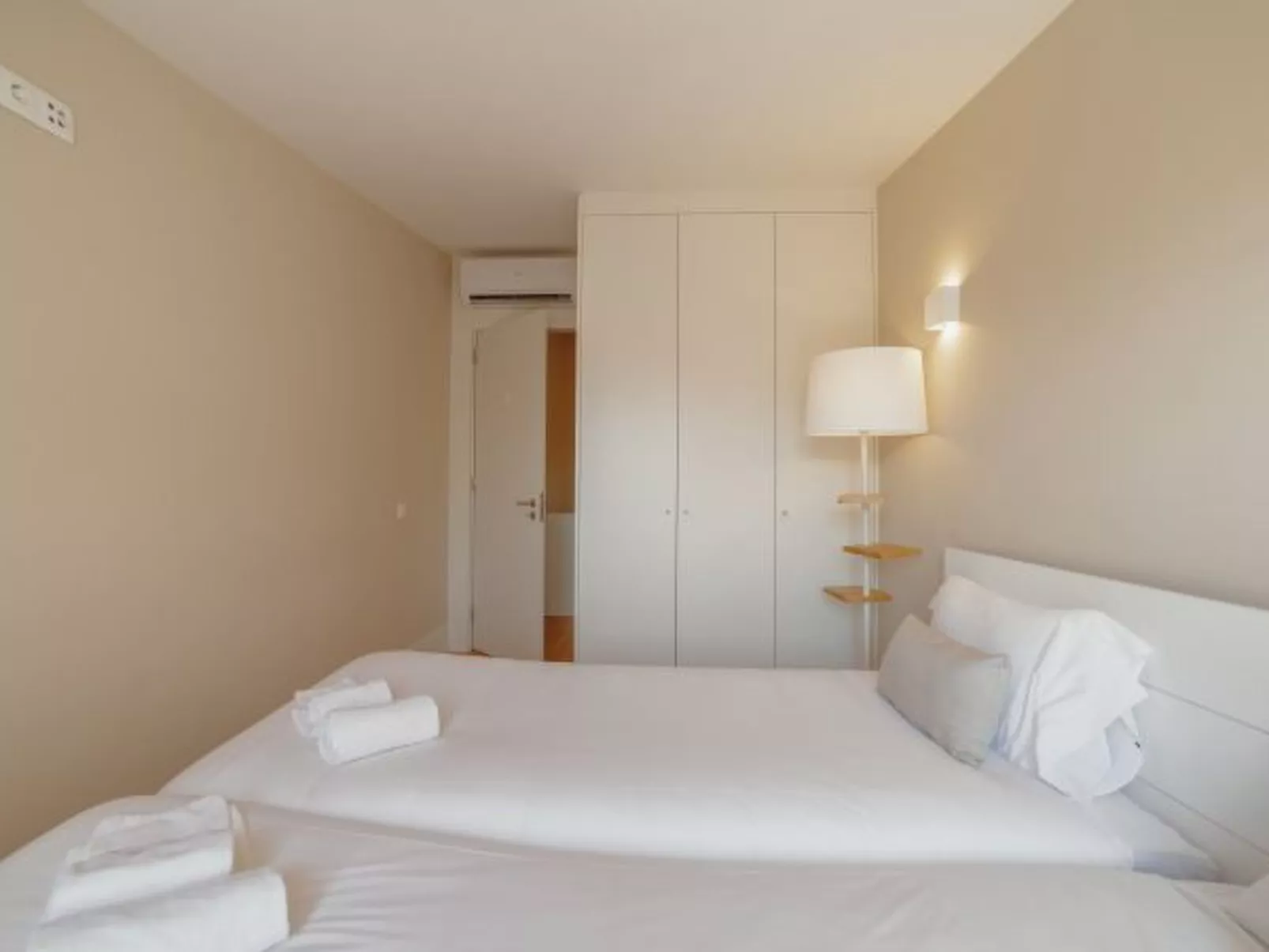 BOAVISTA PREMIUM II DUPLEX TERRACE by VACATIONY - Binnen