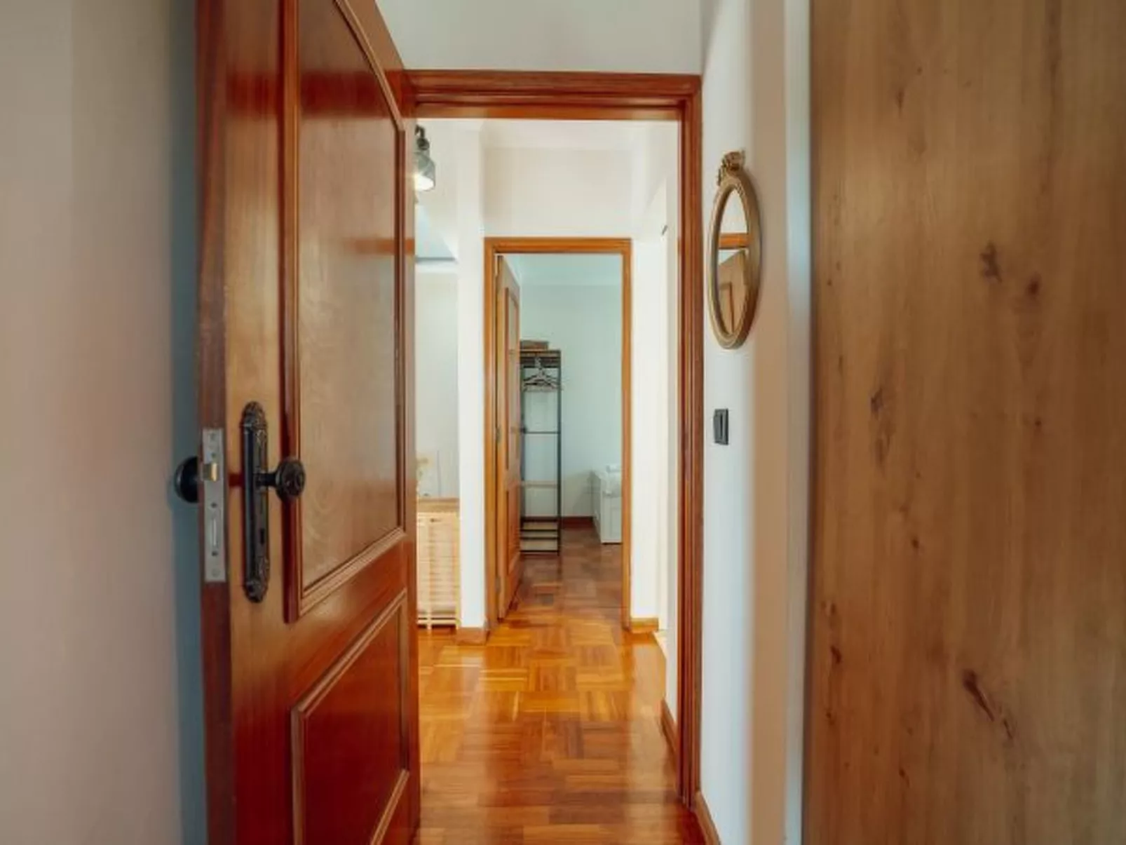 CASA DAS ORQUIDEAS by VACATIONY - Binnen