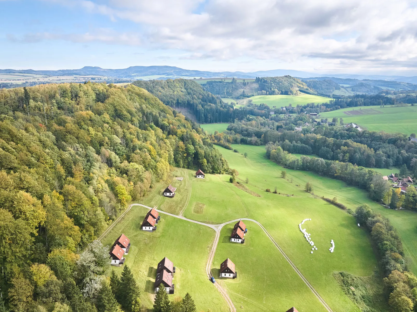 Green Valley Park Stárkov 9 - Omgeving