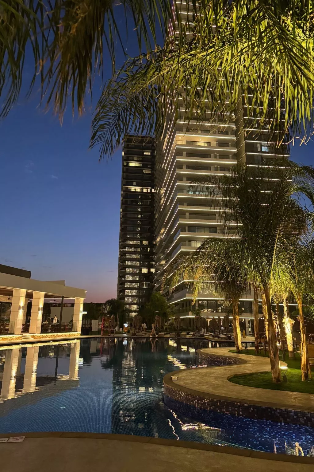 Grand Sapphire 777 - Buiten