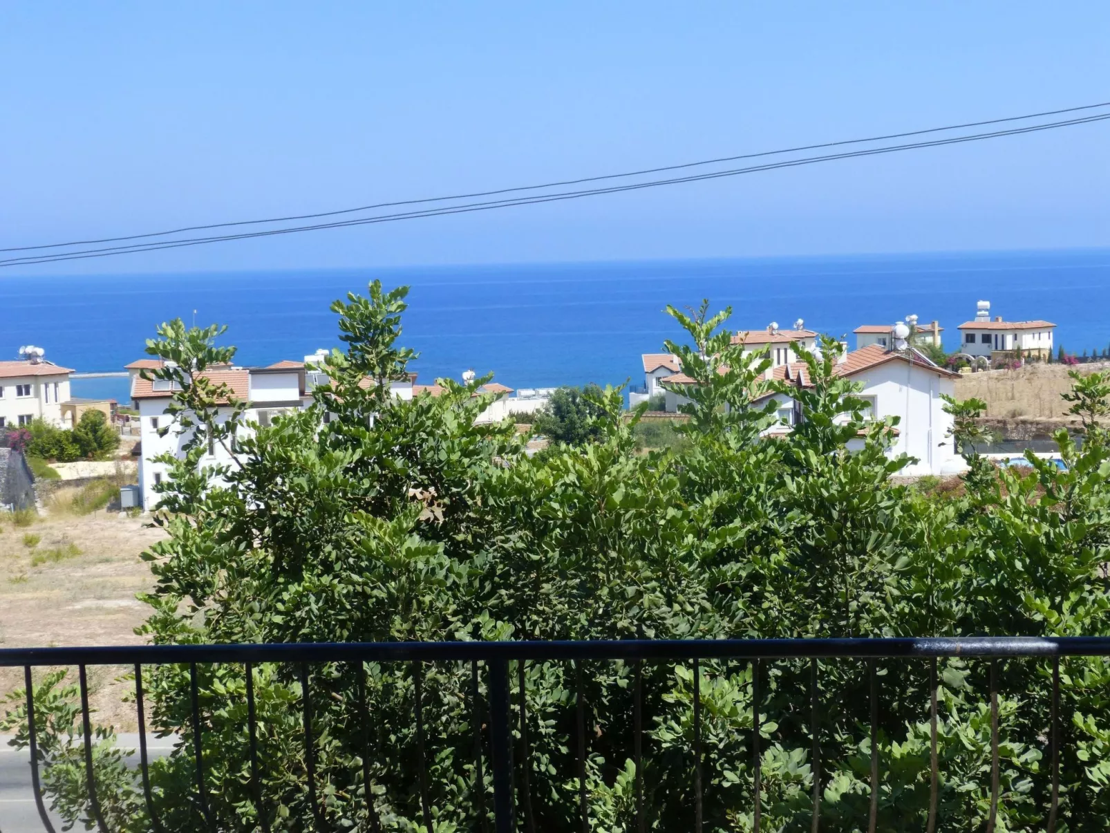 Ferienvilla mit Blick auf das Wasser - Buiten
