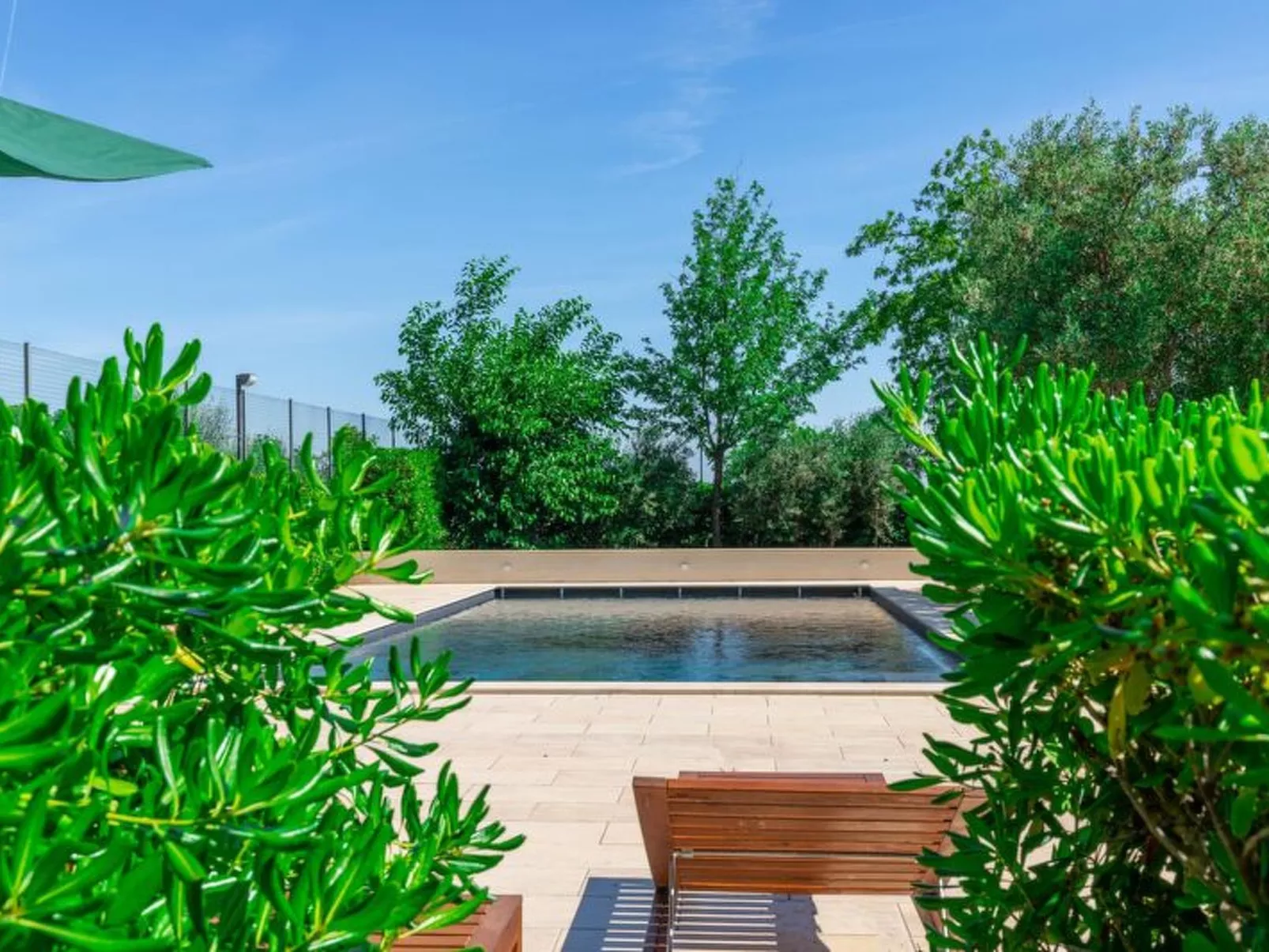 Sunrise Hill Holiday Home - Buiten