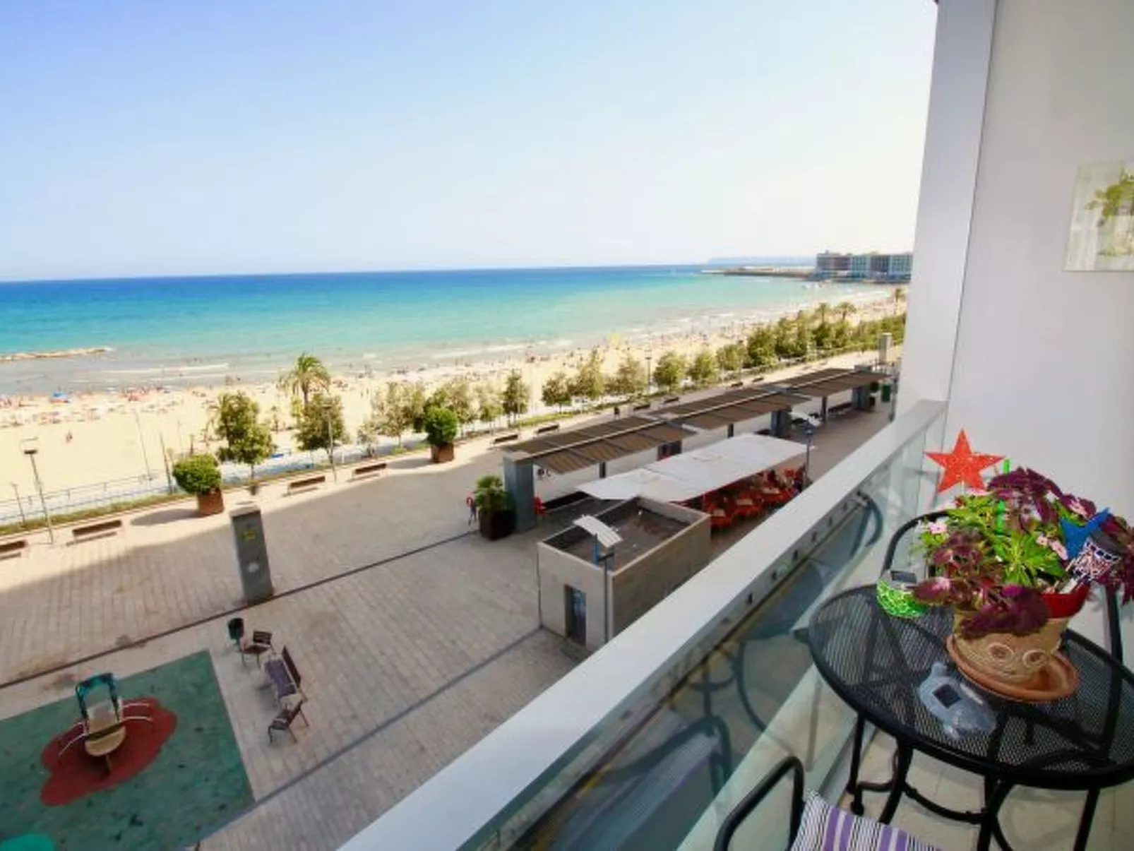 APARTAMENTO POSTIGUET CON BALCON - Buiten