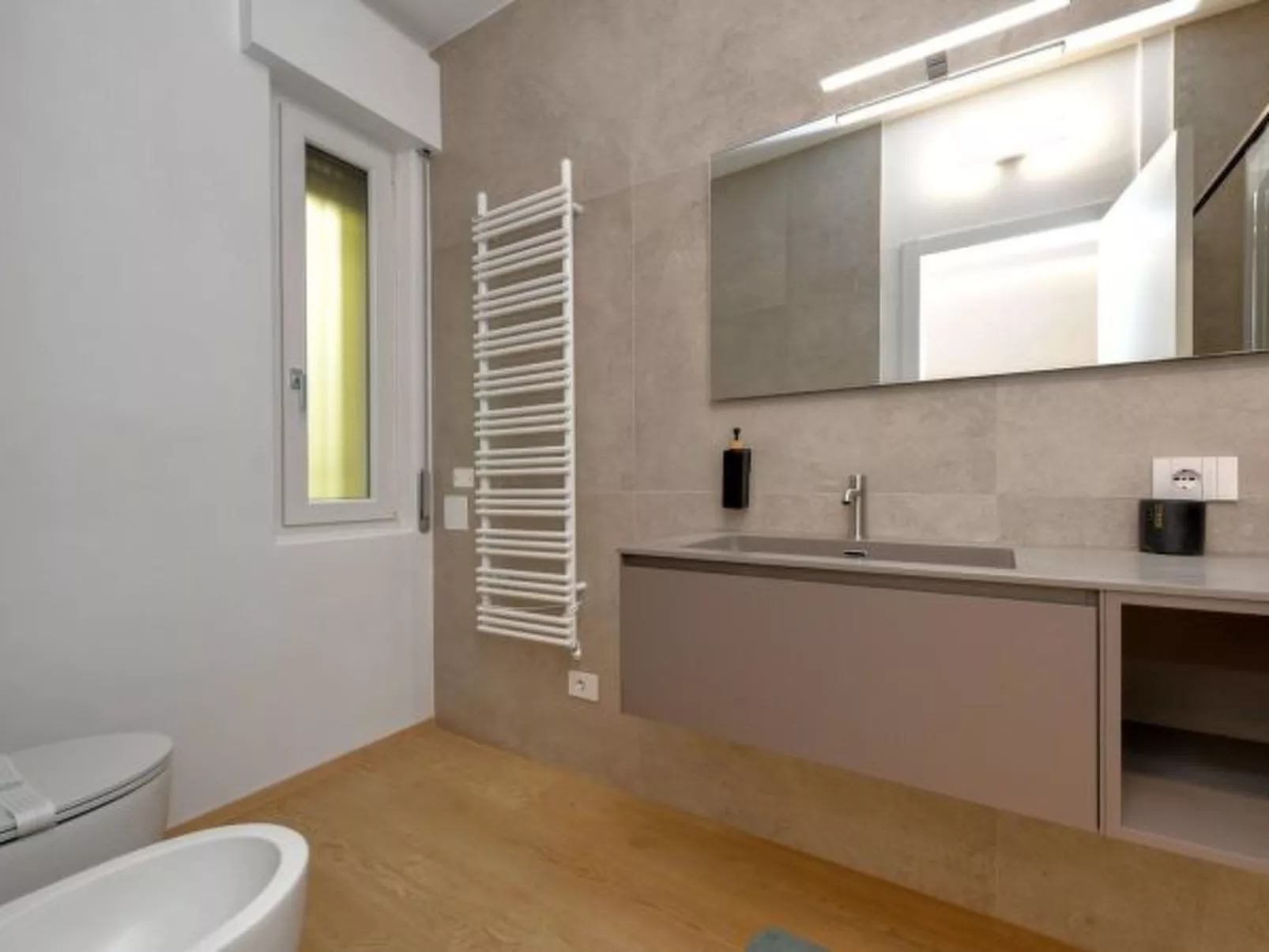 DesenzanoLoft - Der Riese vom See - Image-tags.info