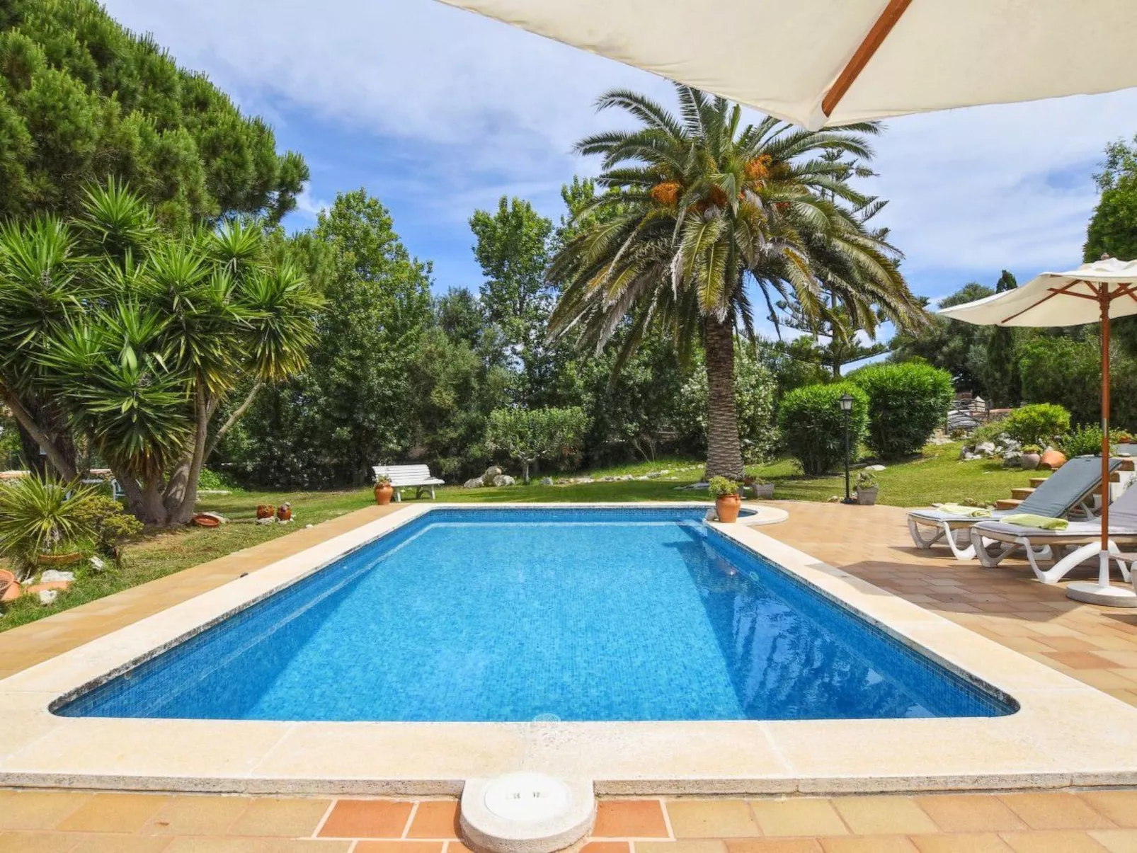 Traditionelles Landhaus 6 km vom Meer entfernt - Buiten