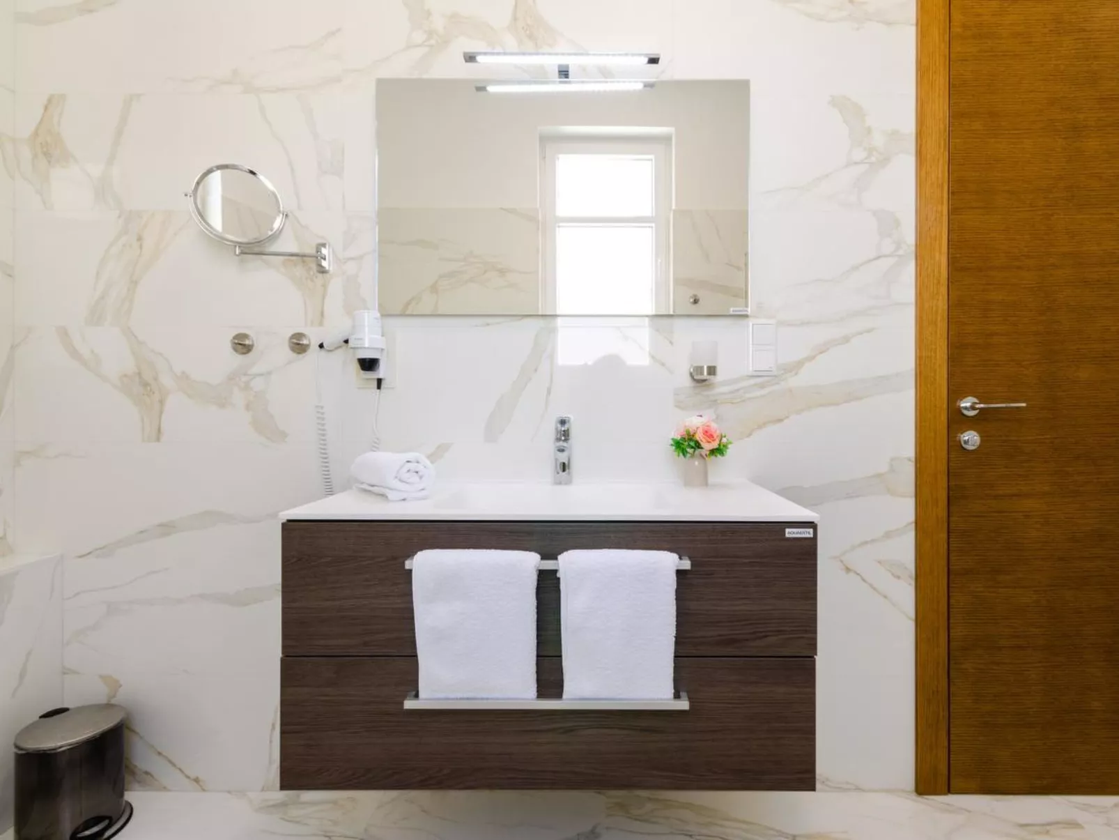 Villa Emilia Soba 104 / HR-10058-05 - Binnen