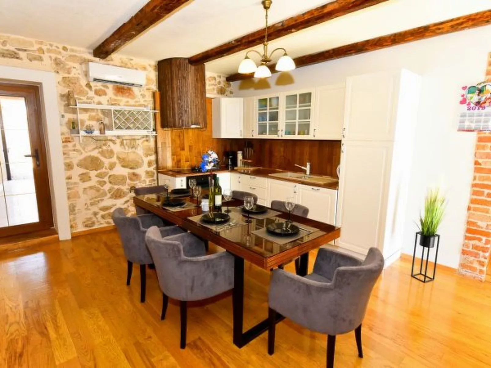 Stone villa Anita with pool - Image-tags.info