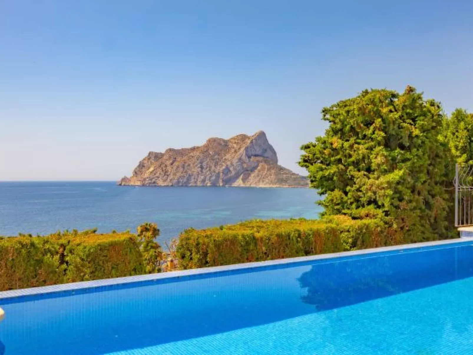 Villa Quimera - PlusHolidays - Image-tags.info