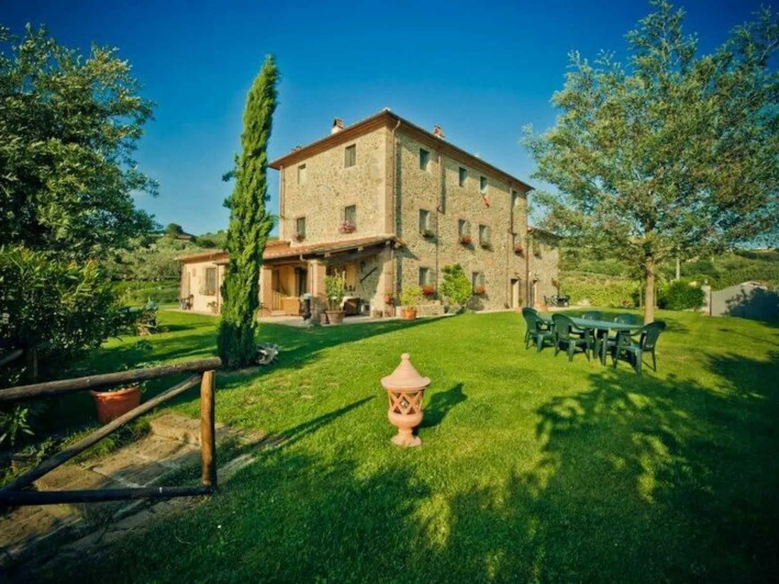 Il Fienile Holiday Home - Buiten