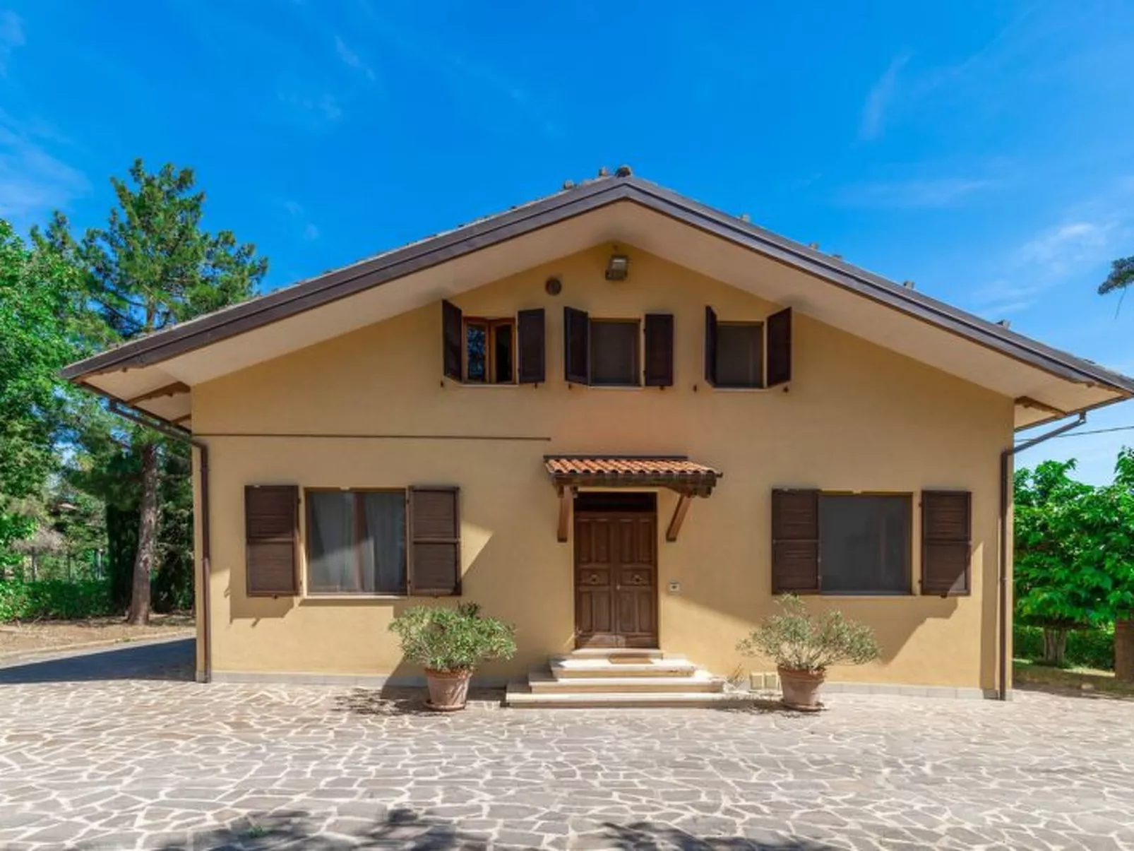 Sunrise Hill Holiday Home - Buiten