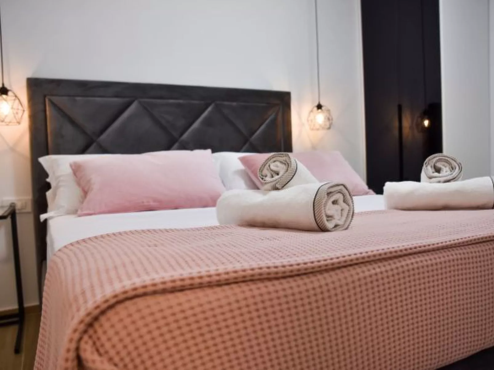 Villa La Perla Apt 2 4+2 with heated rooftop pool - Image-tags.info