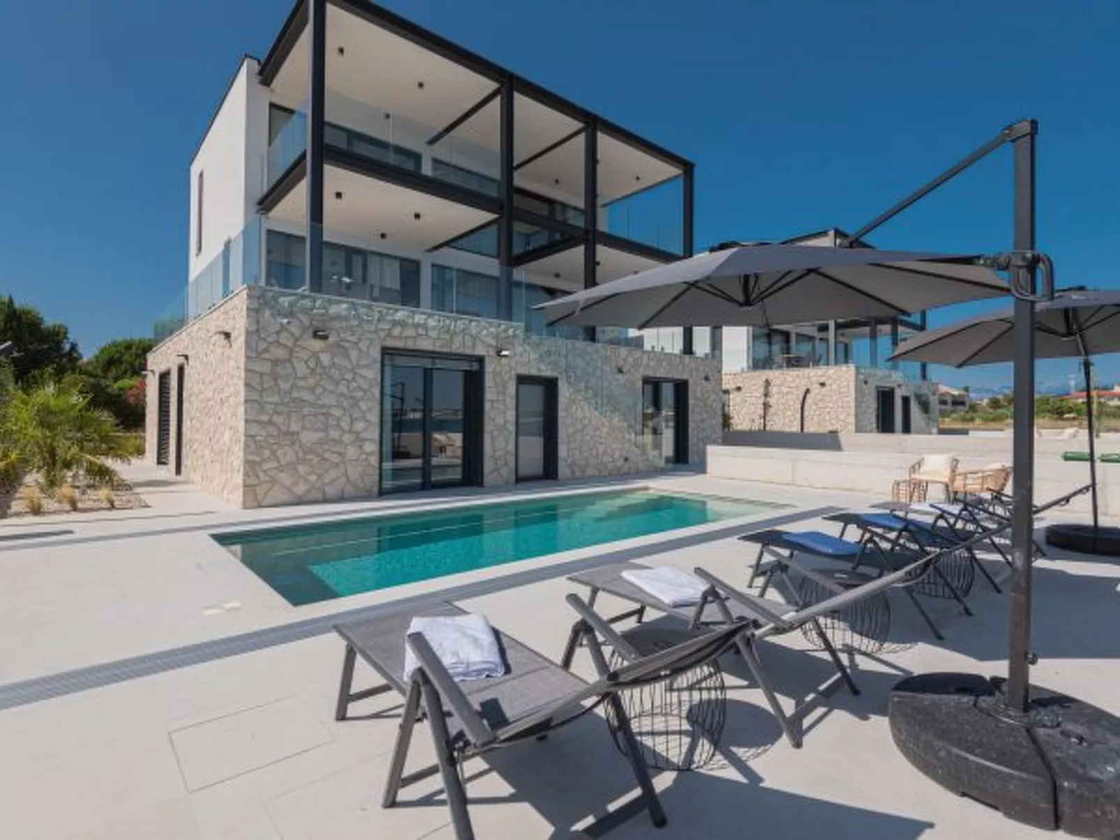 Seafront Villa Aurea with pool and seaview - Image-tags.info