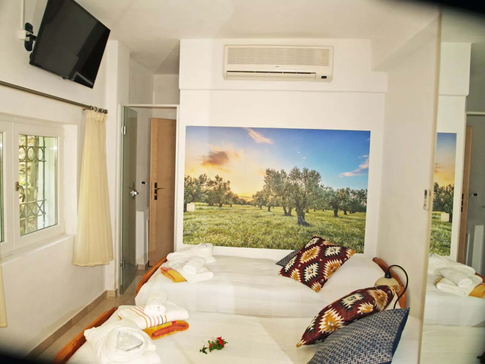 In Ermioni mit Grill, gemeinschaftlichem Pool und Terrasse - Binnen