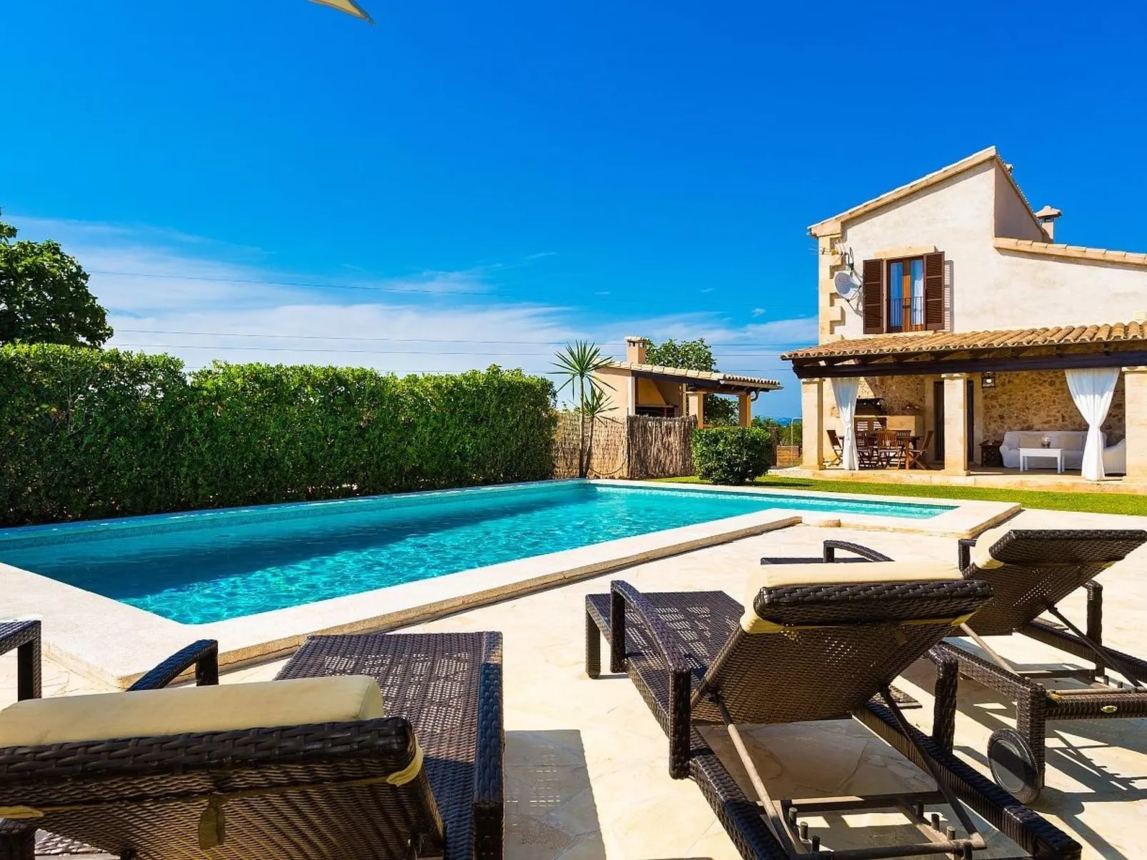 Finca 'Villa Carritx - Buiten