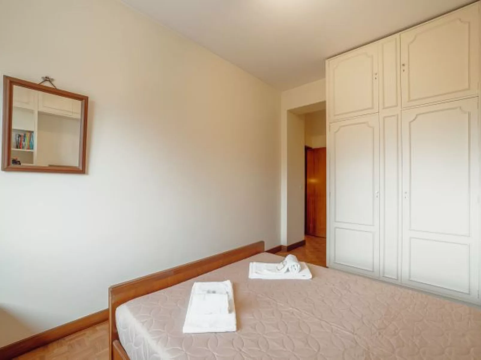 GRAND BOTANIC GARDEN APARTMENT by VACATIONY - Binnen