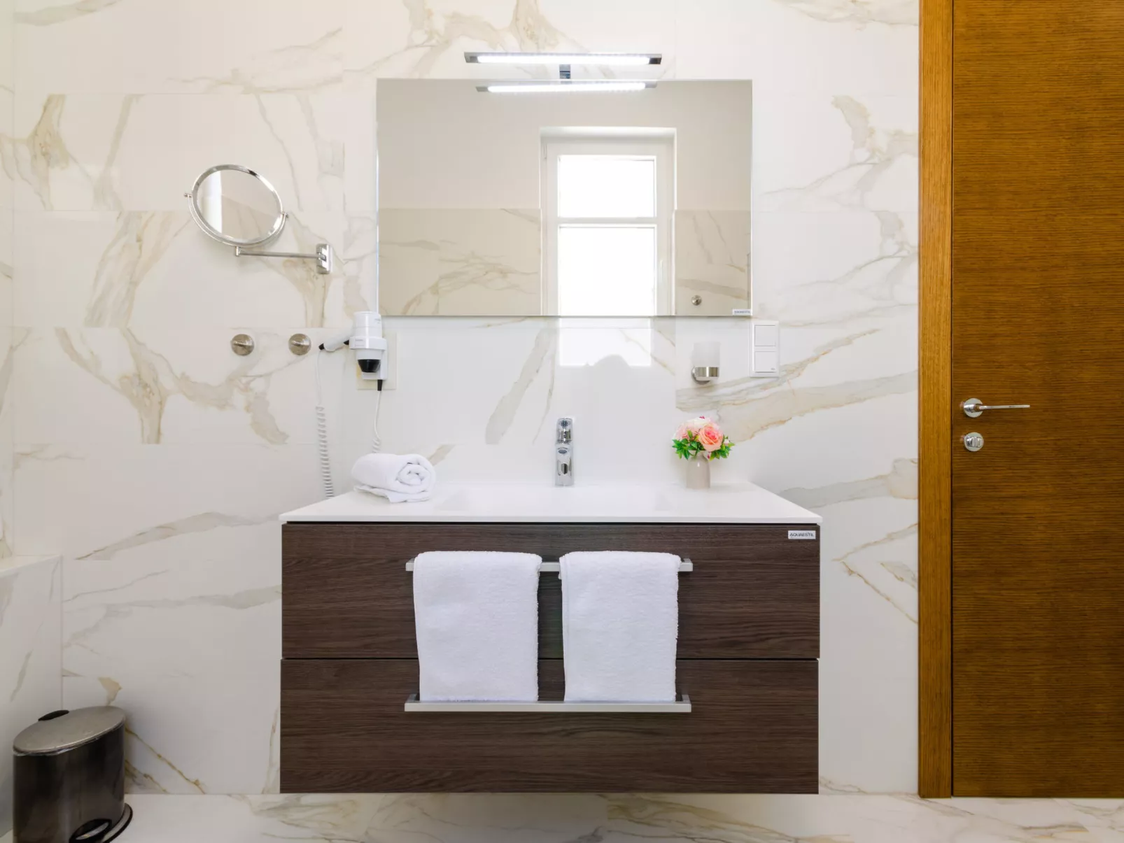 Villa Emilia Soba 101 / HR-10058-04 - Image-tags.info