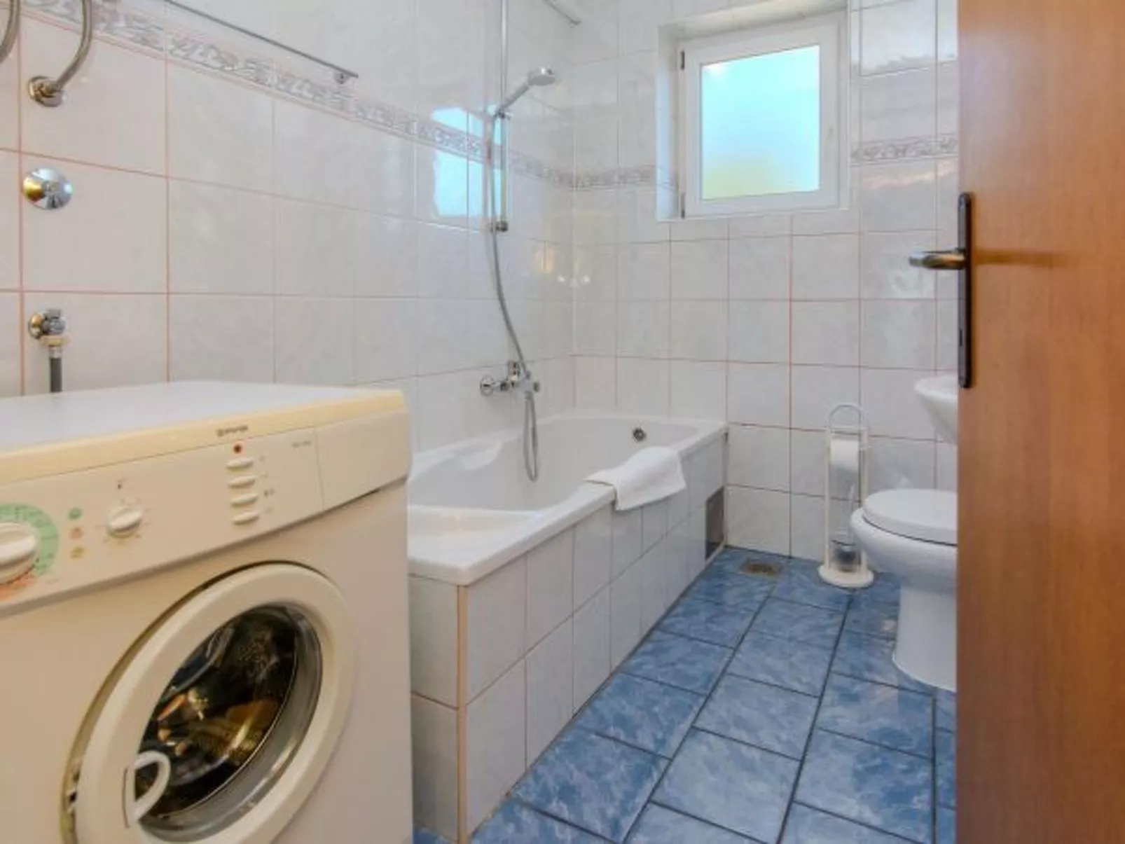 Villa Annamaria with large pool, Zadar - Image-tags.info