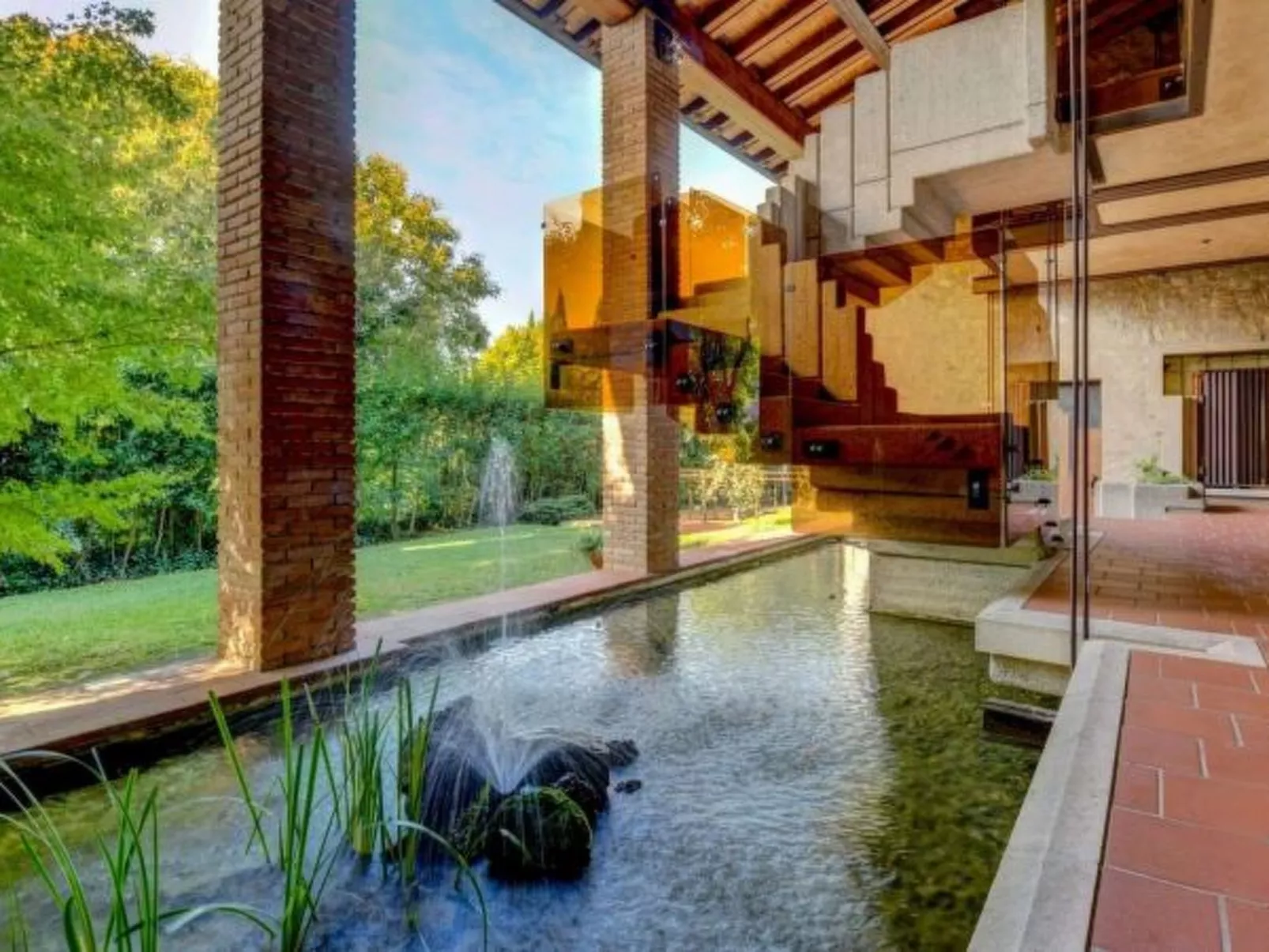 Desenzanoloft Swarovski & Pool - Image-tags.info