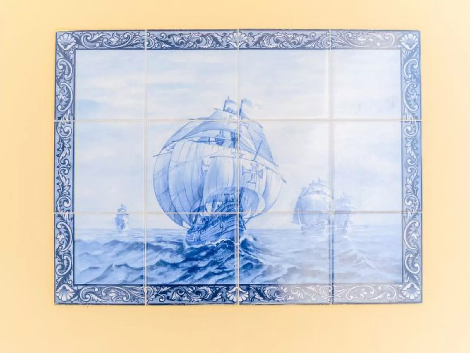 Amazing Apartment in Albufeira - Binnen