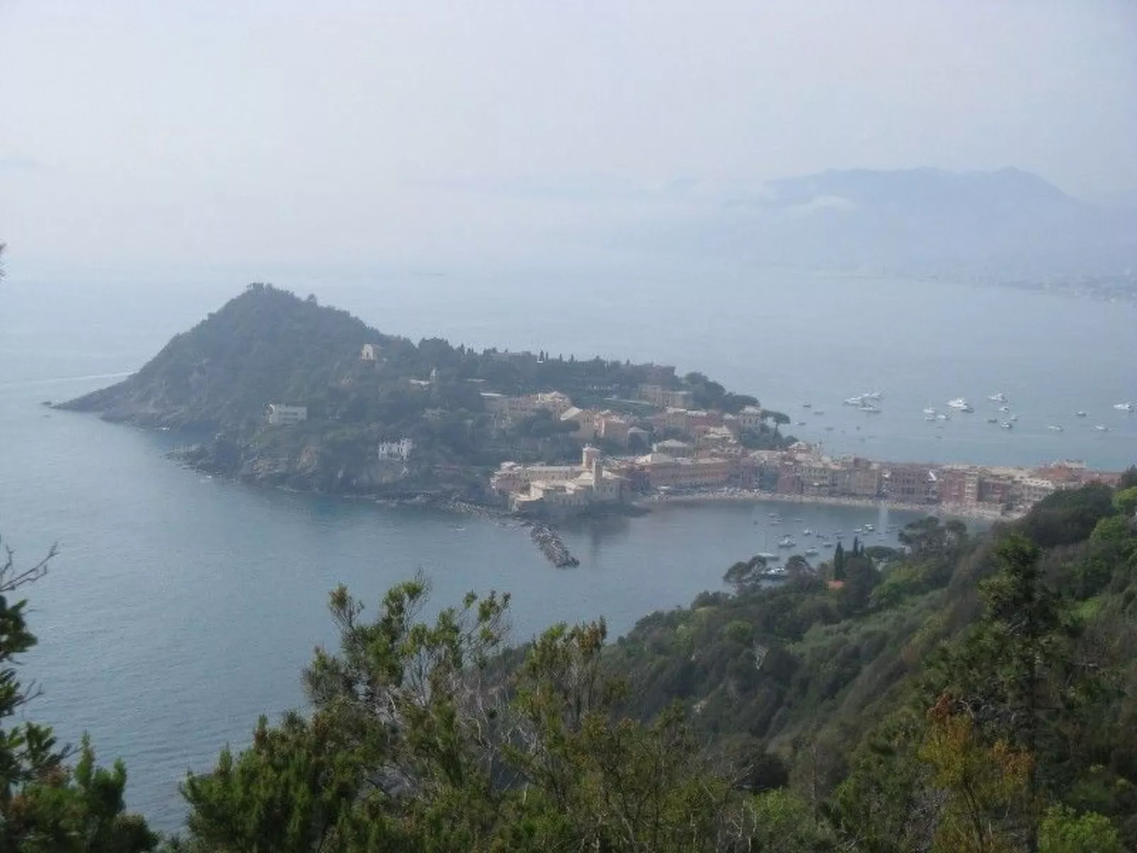 Ferienzimmer 'Mansarda Lina' mit Terrasse - Buiten
