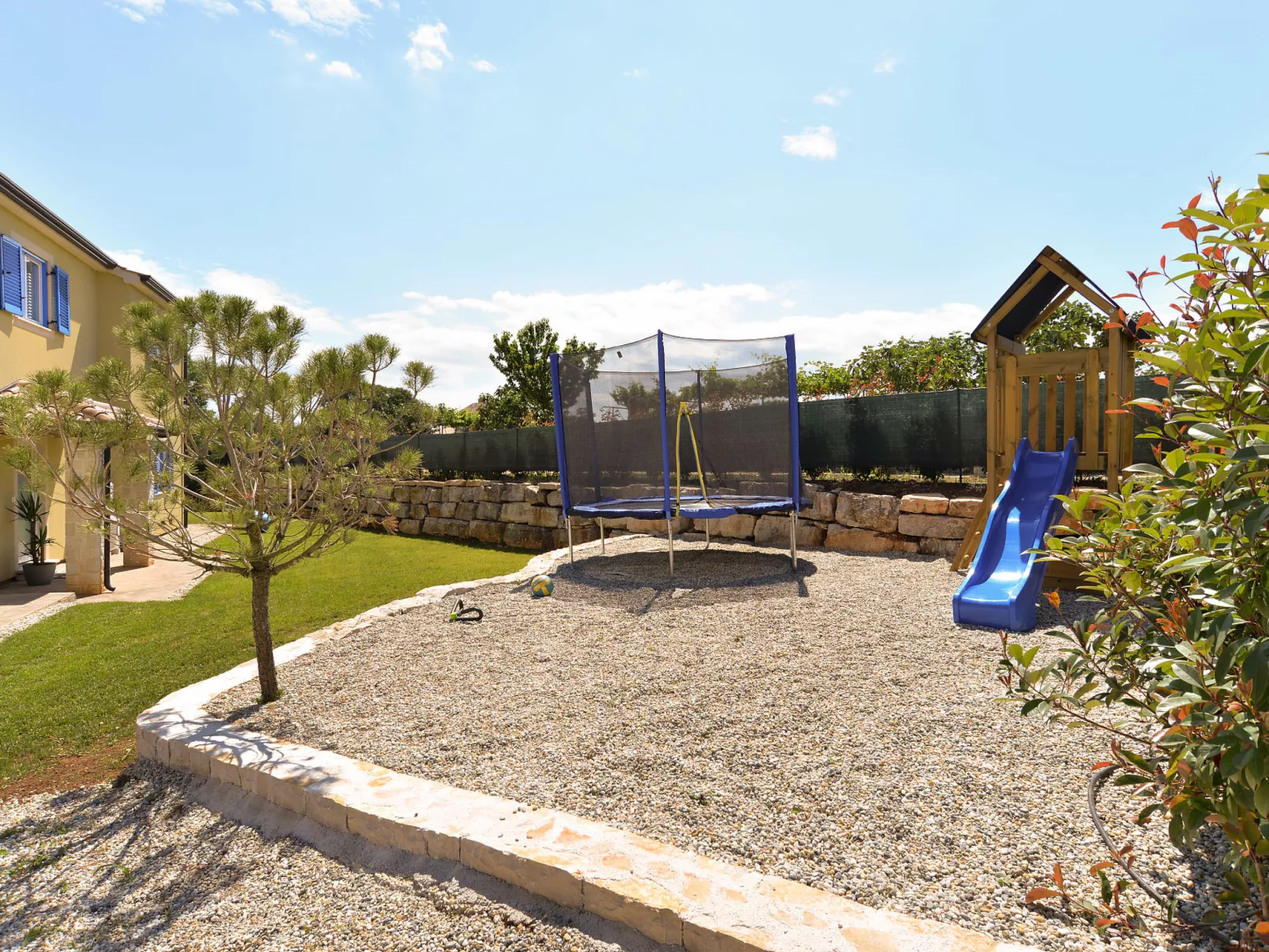 Villa 1519 - Image-tags.info