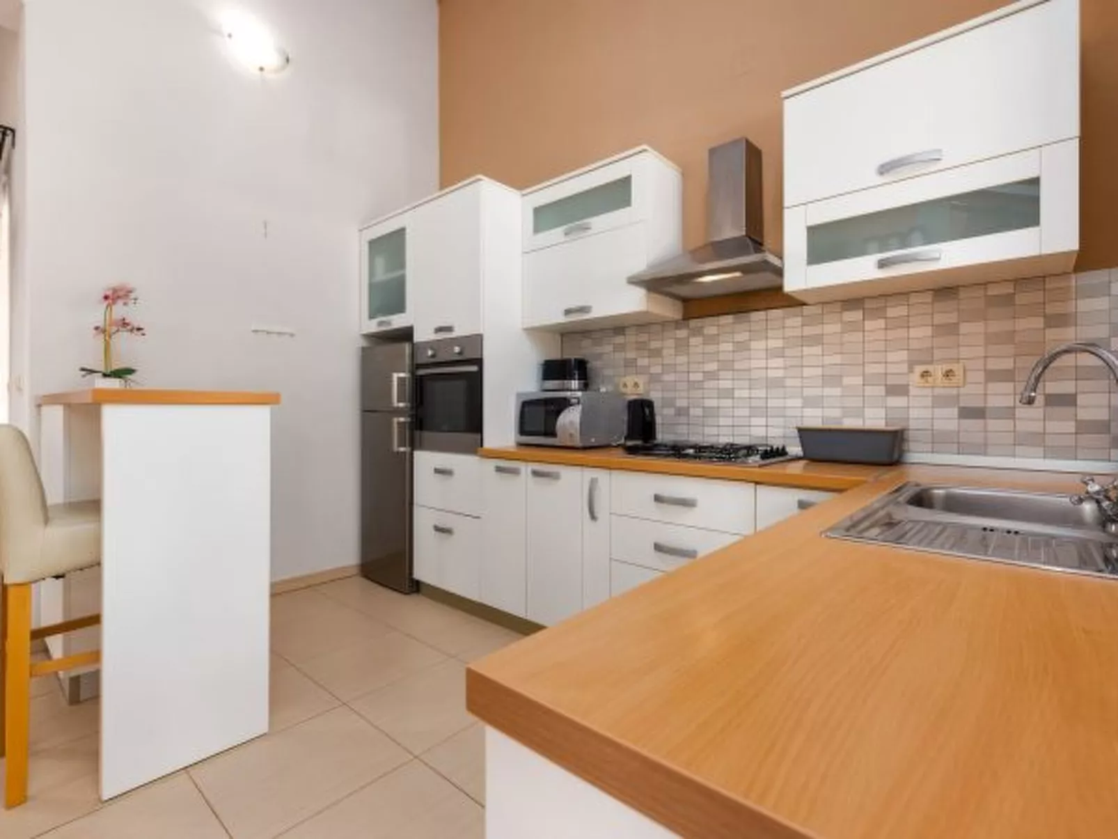 Holiday house Tina with jacuzzi and pool - Image-tags.info