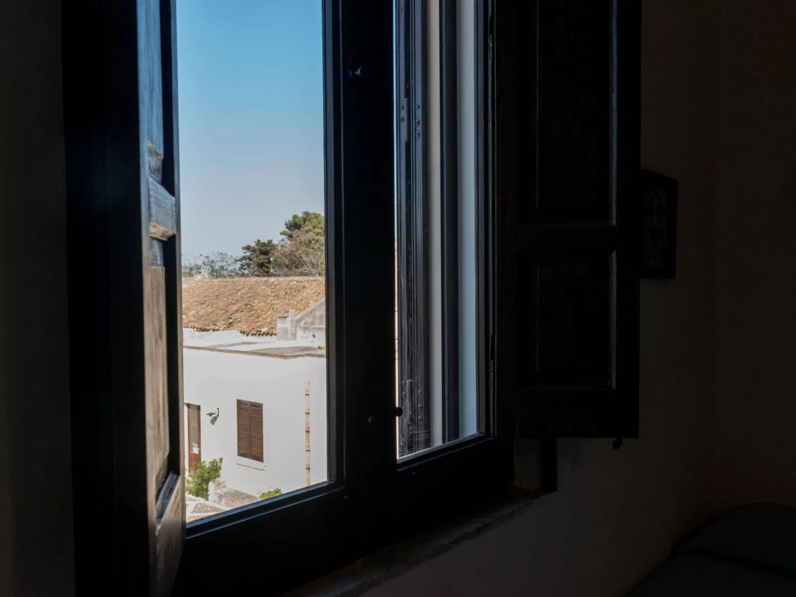 Anwesen mit Privatparkplatz - Buiten