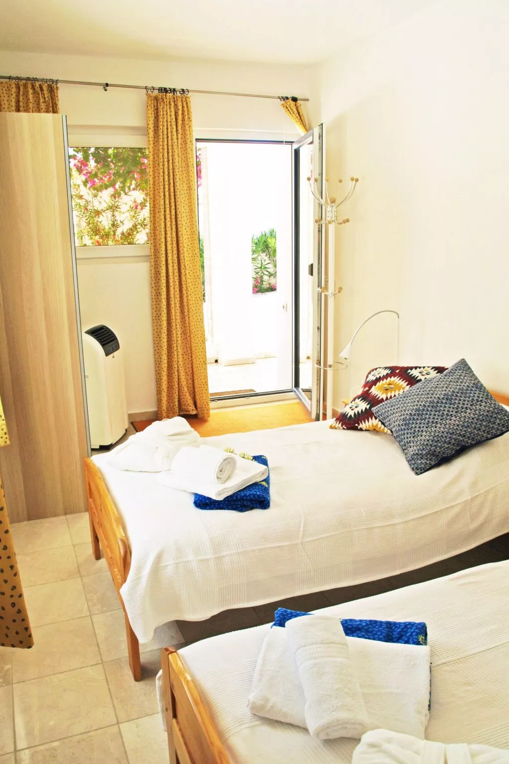 In Ermioni mit gemeinschaftlichem Pool, Grill und Terrasse - Binnen