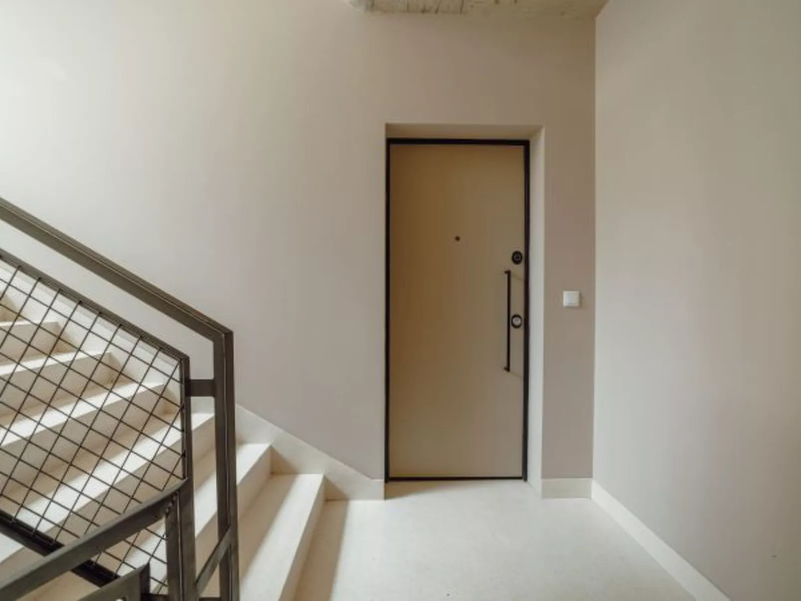 CITY CENTER PREMIUM with GARAGE by VACATIONY - Binnen