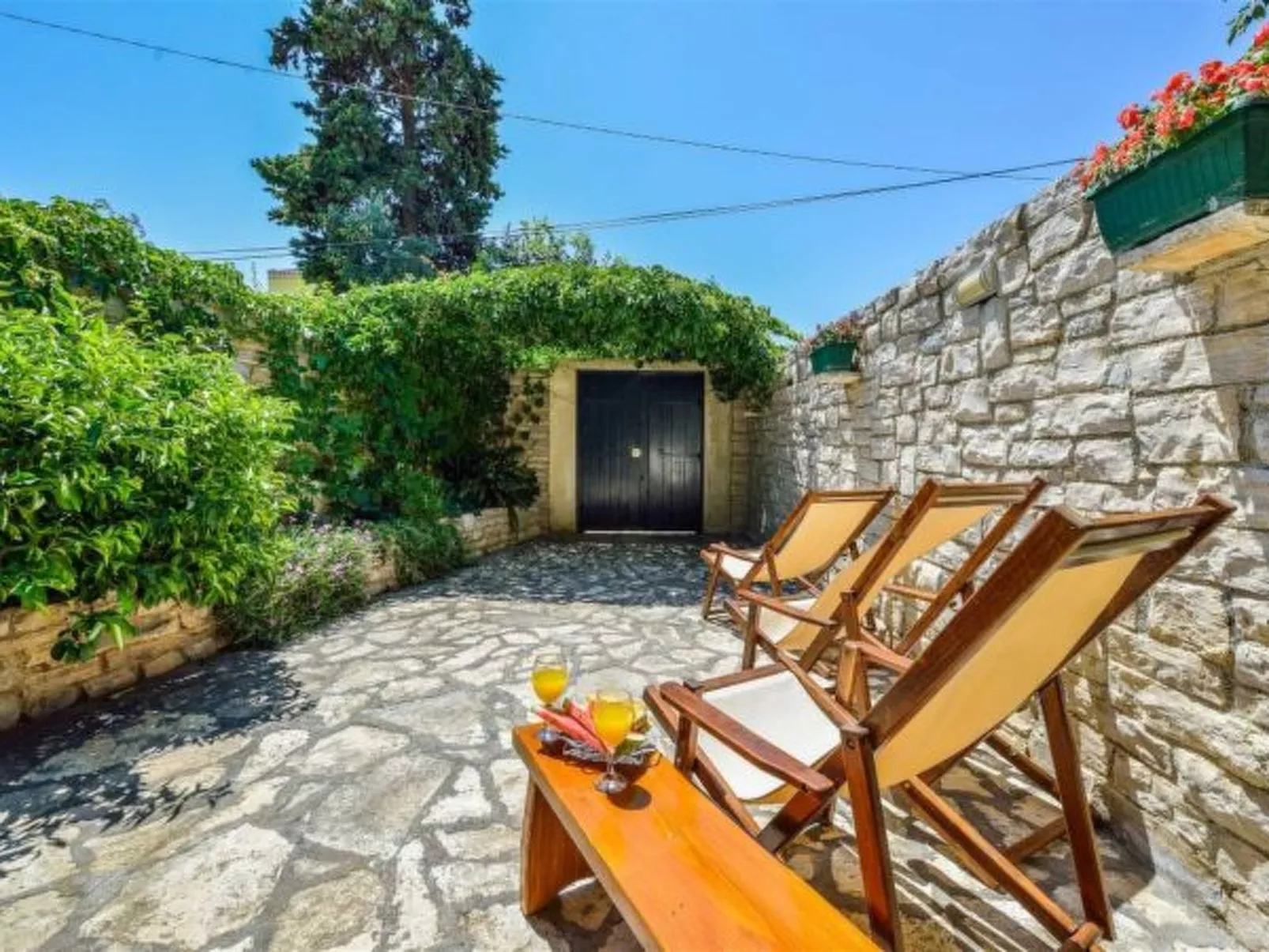 Stone Holiday house Zara with jacuzzi - Image-tags.info