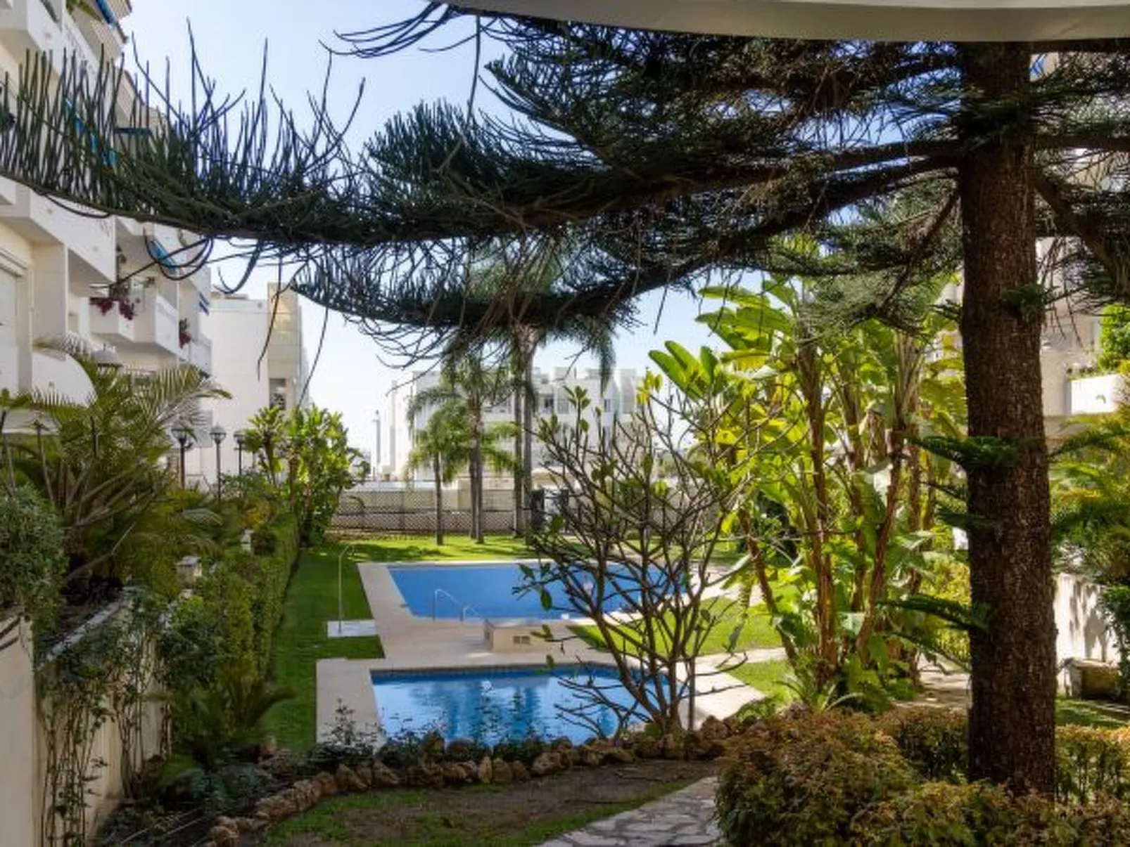 San Pedro del Mar - Image-tags.info