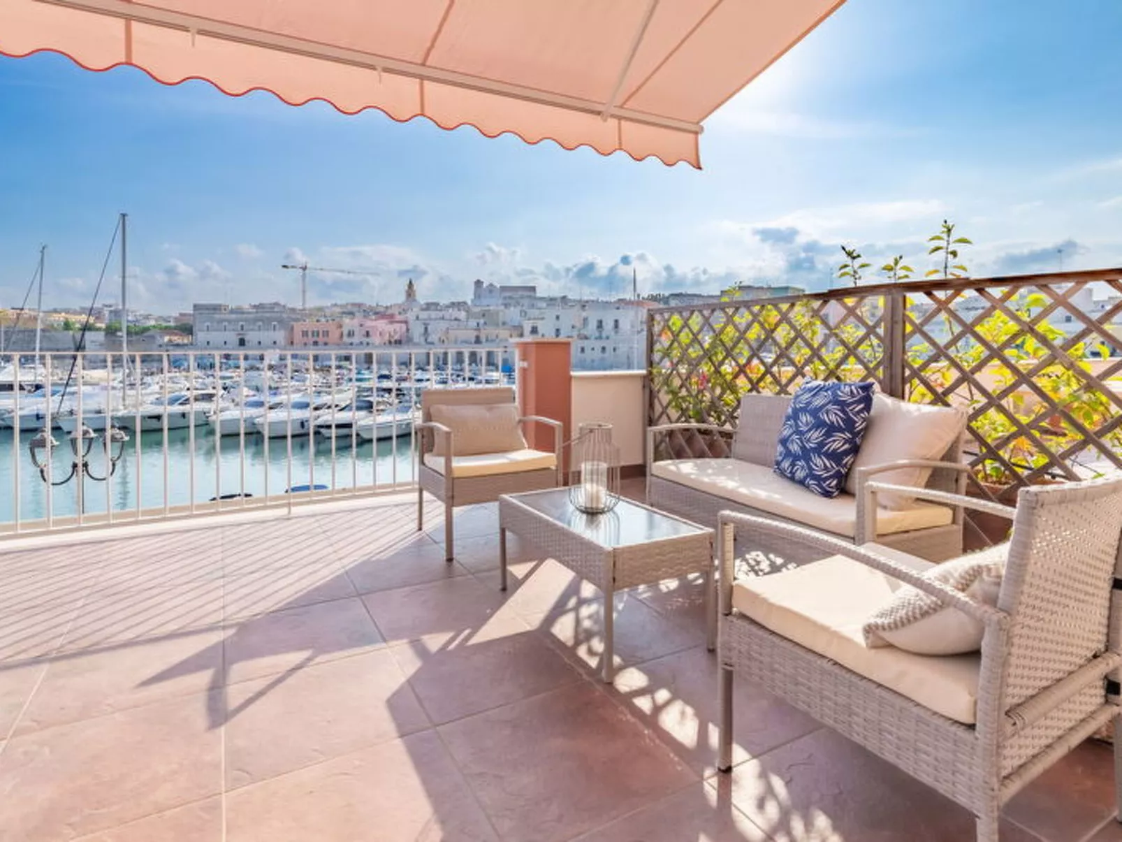 Sospiri Sul Mare - Binnen