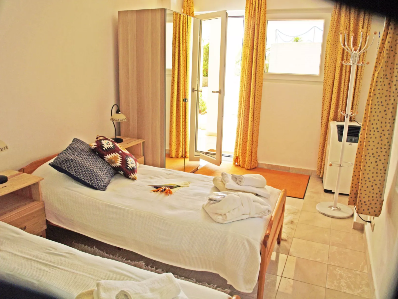 In Ermioni mit gemeinschaftlichem Pool, Grill und Terrasse - Binnen