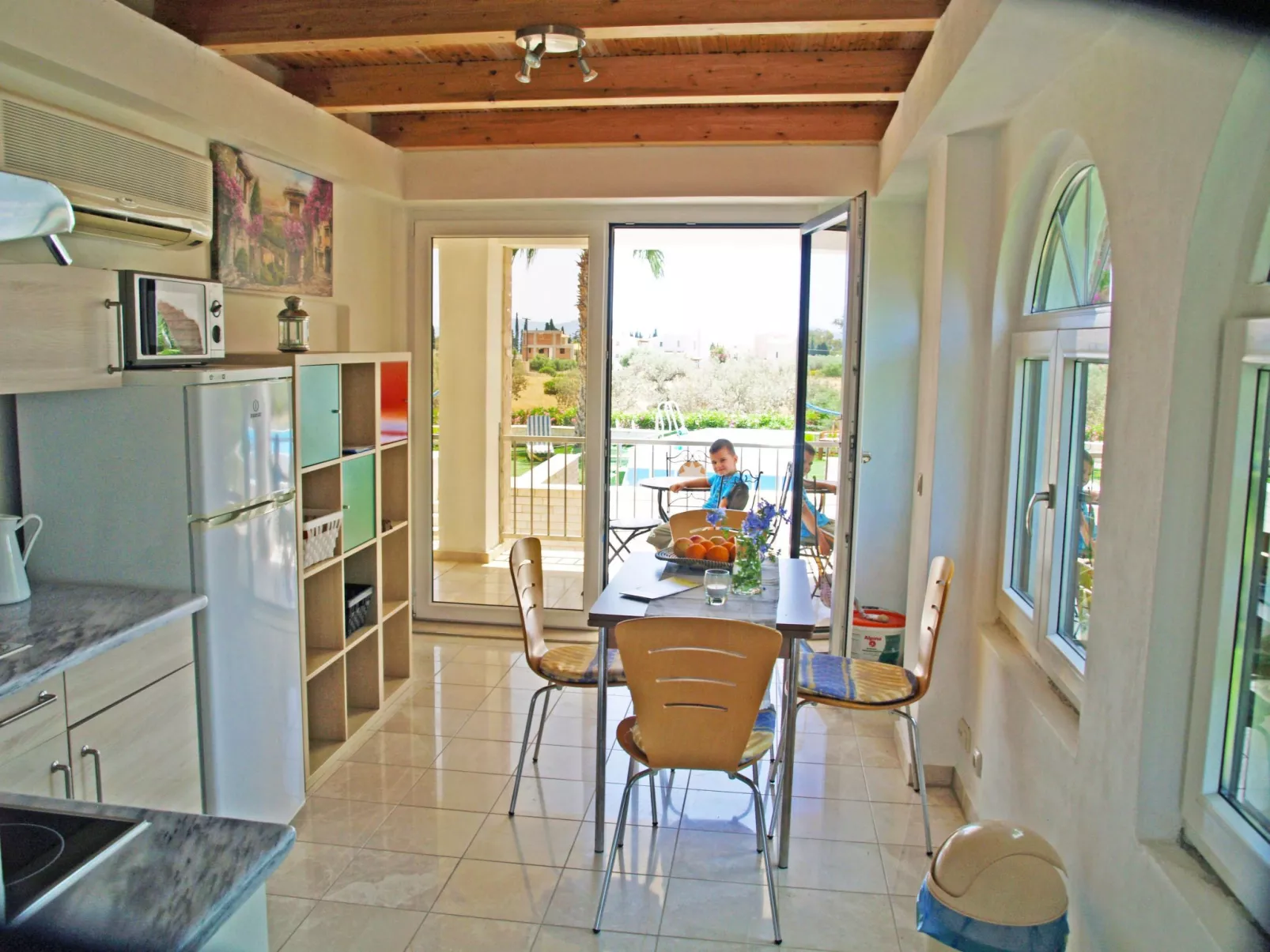 In Ermioni mit Grill, gemeinschaftlichem Pool und Terrasse - Binnen