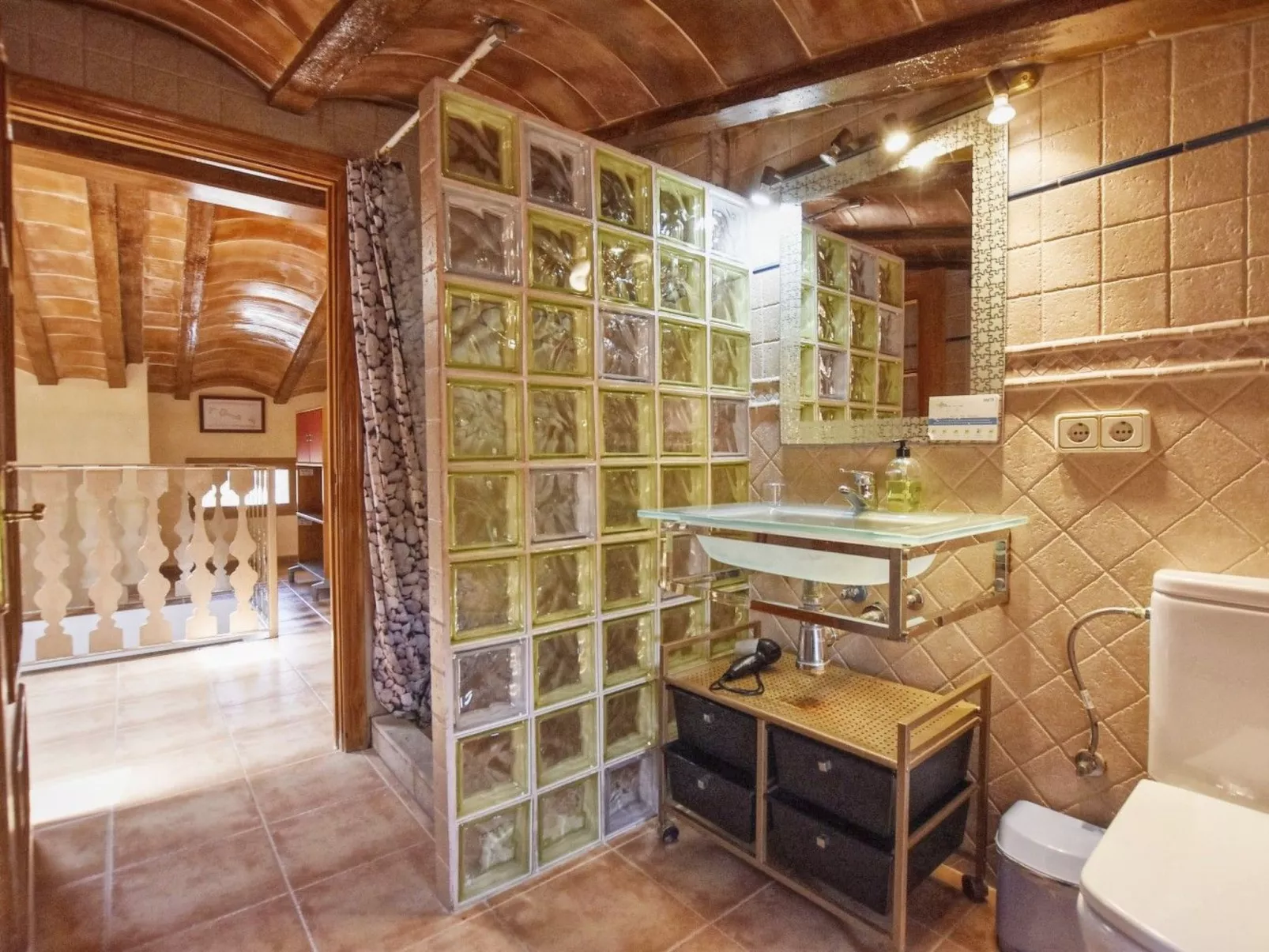 In Campos mit Privatem Pool - Binnen