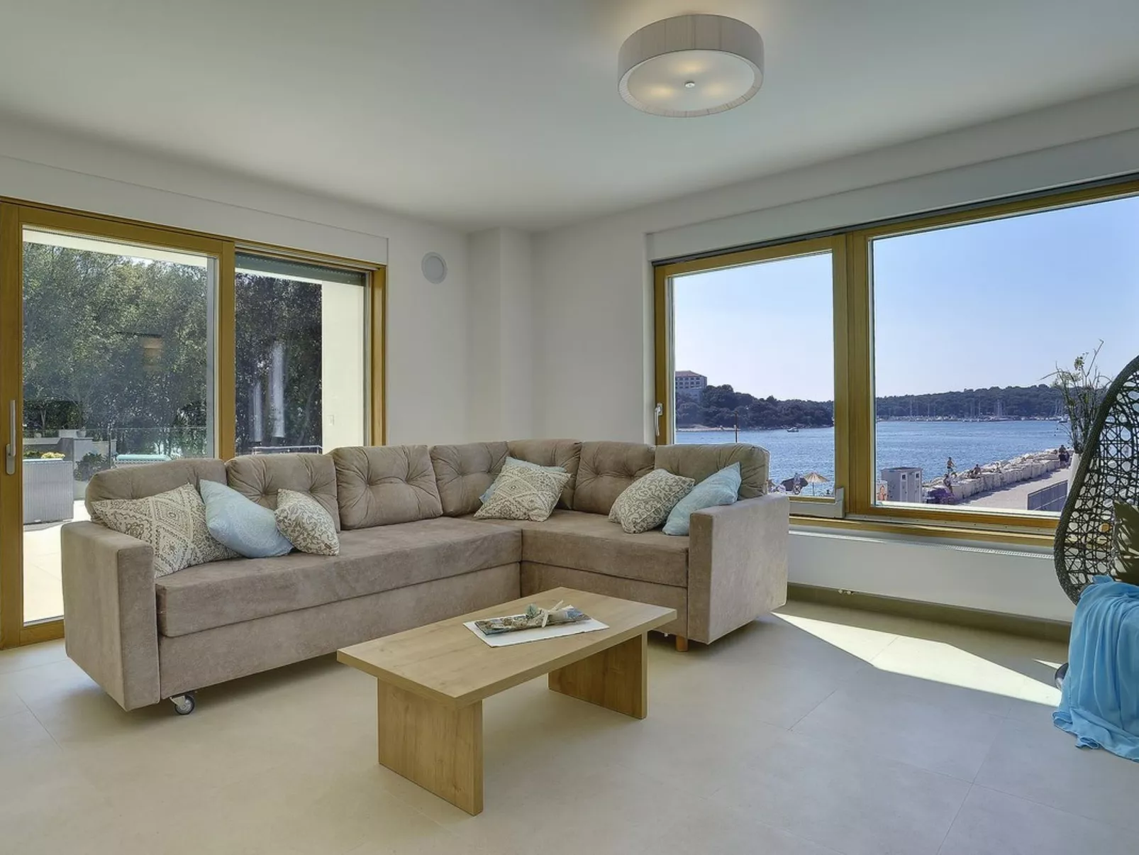 Villa Sail - Image-tags.info