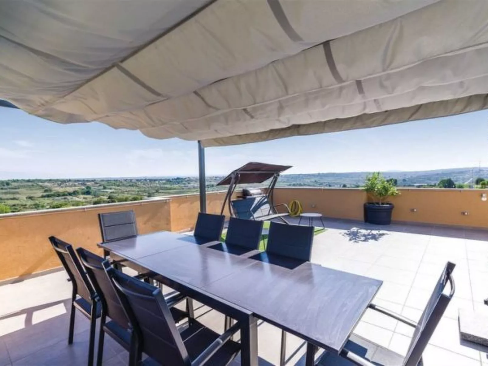 Villa Panorama with rooftop pool - Image-tags.info