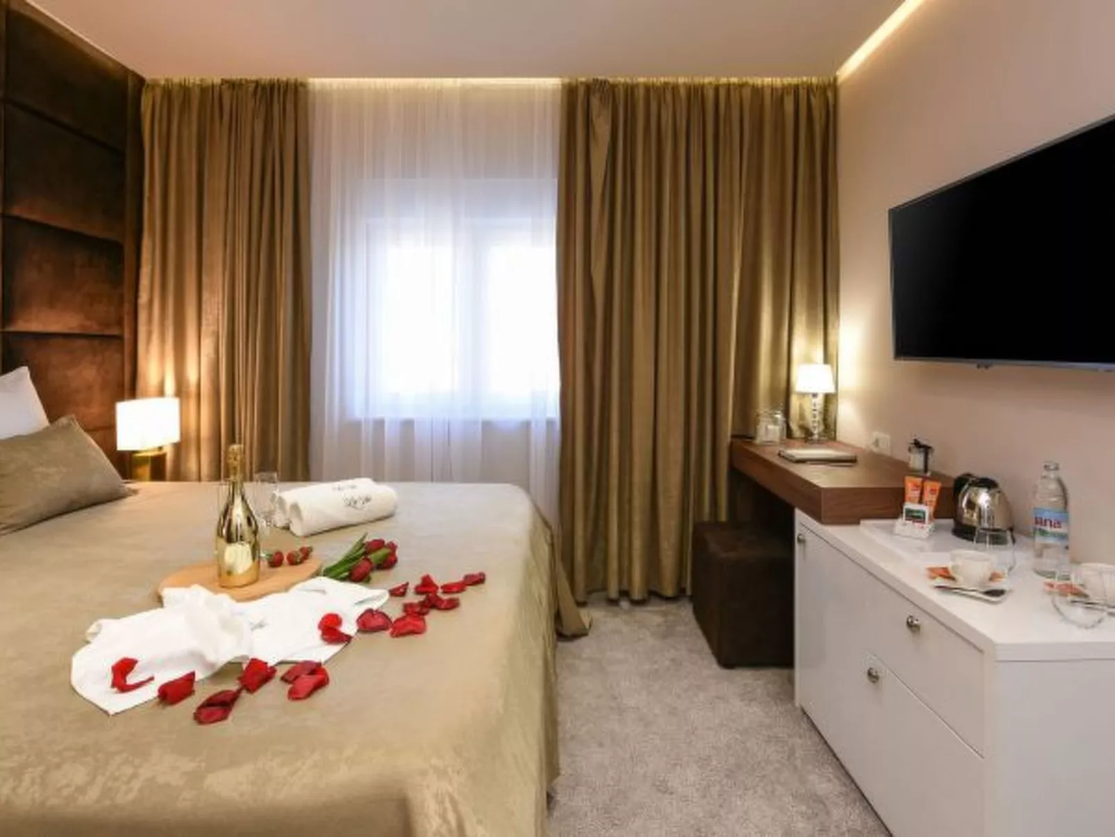 Rooftop heated pool Villa Jelena - Image-tags.info