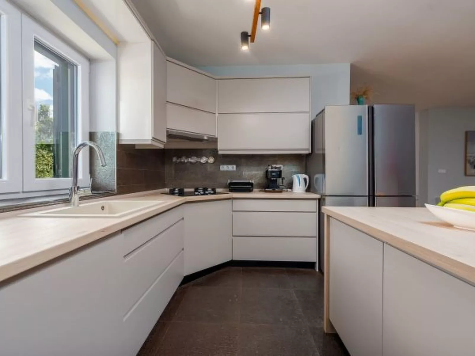 Great Villa Field Hills with sauna and jacuzzi - Image-tags.info