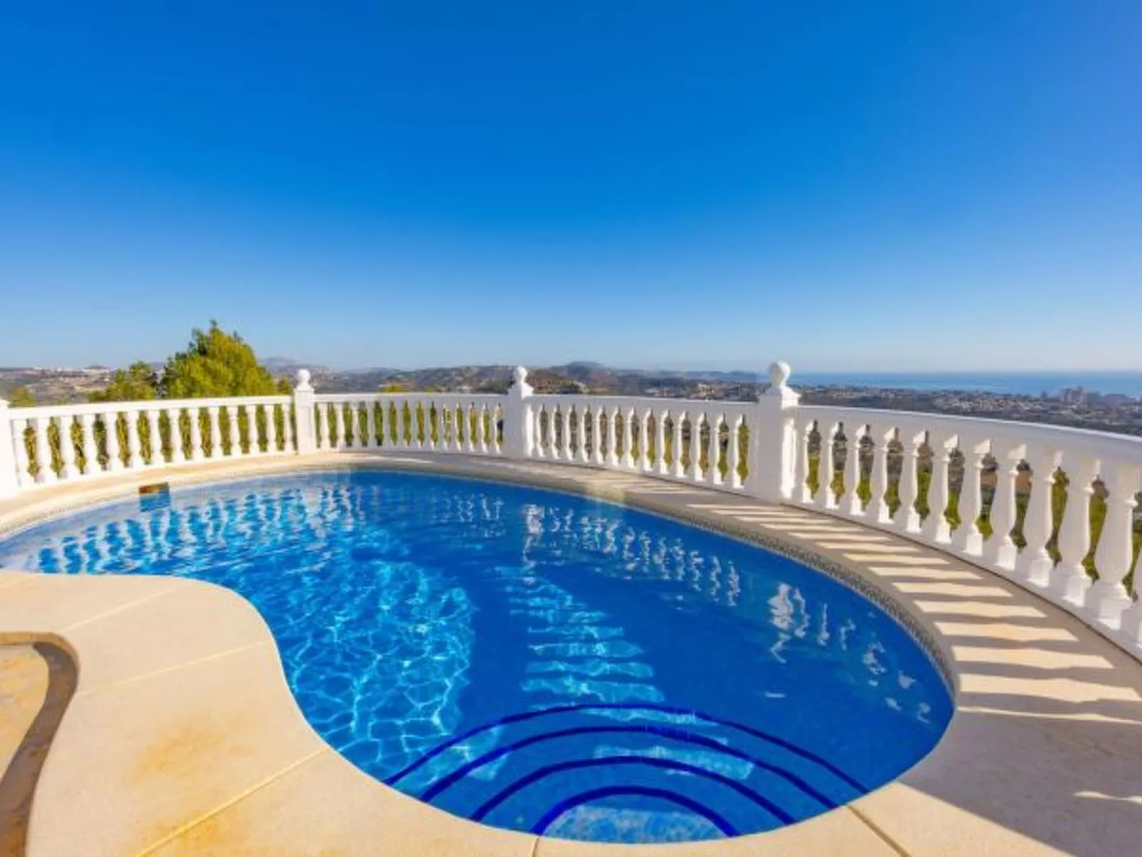 Villa Lehman - PlusHolidays - Image-tags.info