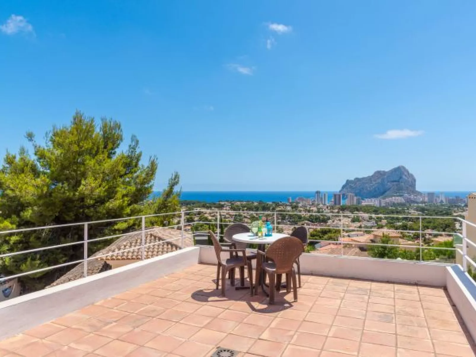 Villa Moderna - PlusHolidays - Image-tags.info