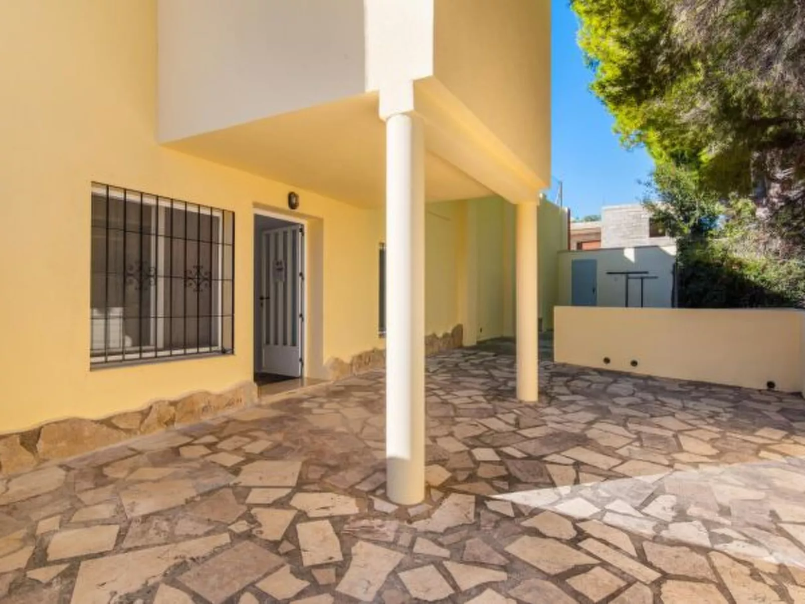 Villa Enzo - PlusHolidays - Image-tags.info