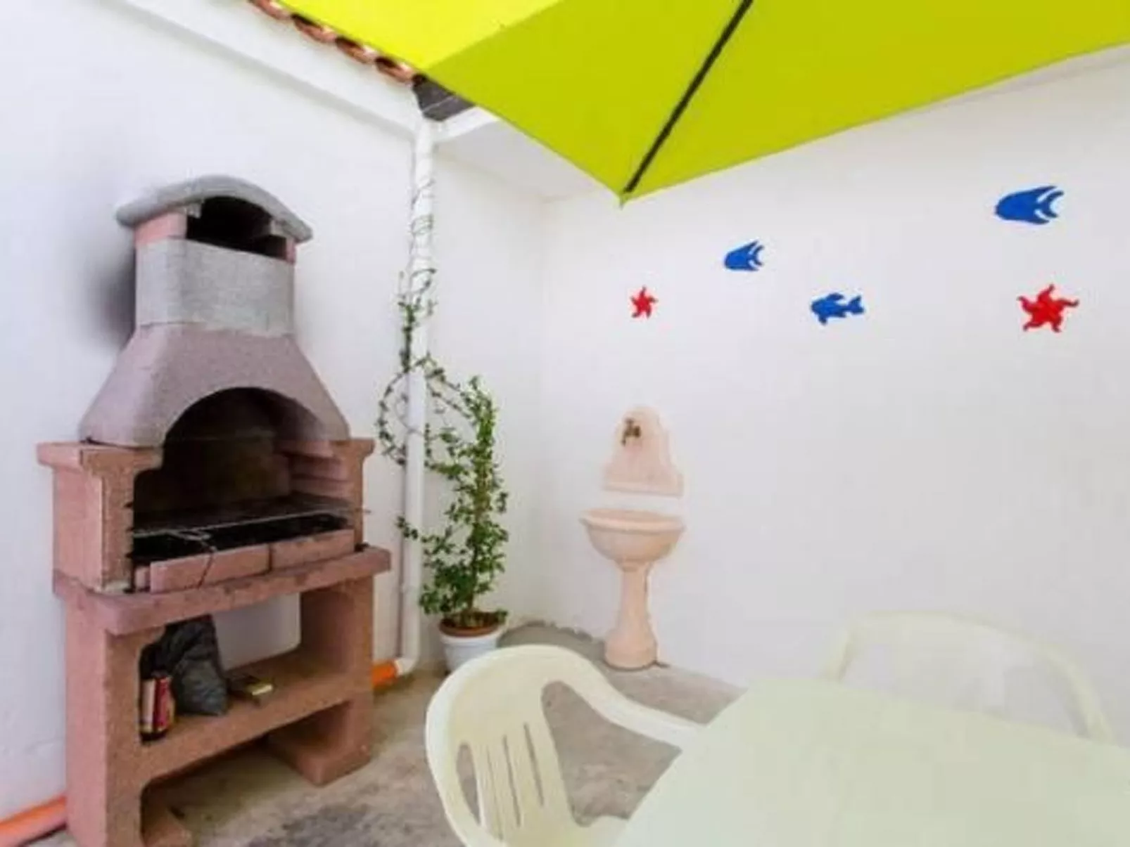 Große Wohnung in Balestrate mit Grill und Garten - Buiten