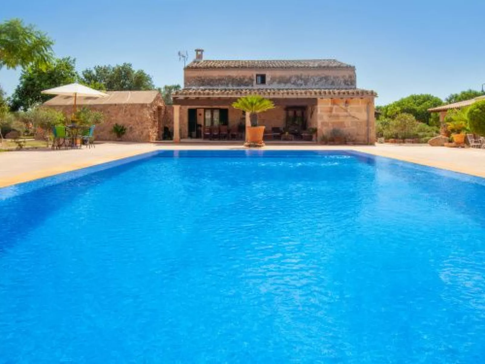 Finca 'Son Dalabau' mit Terrasse - Buiten