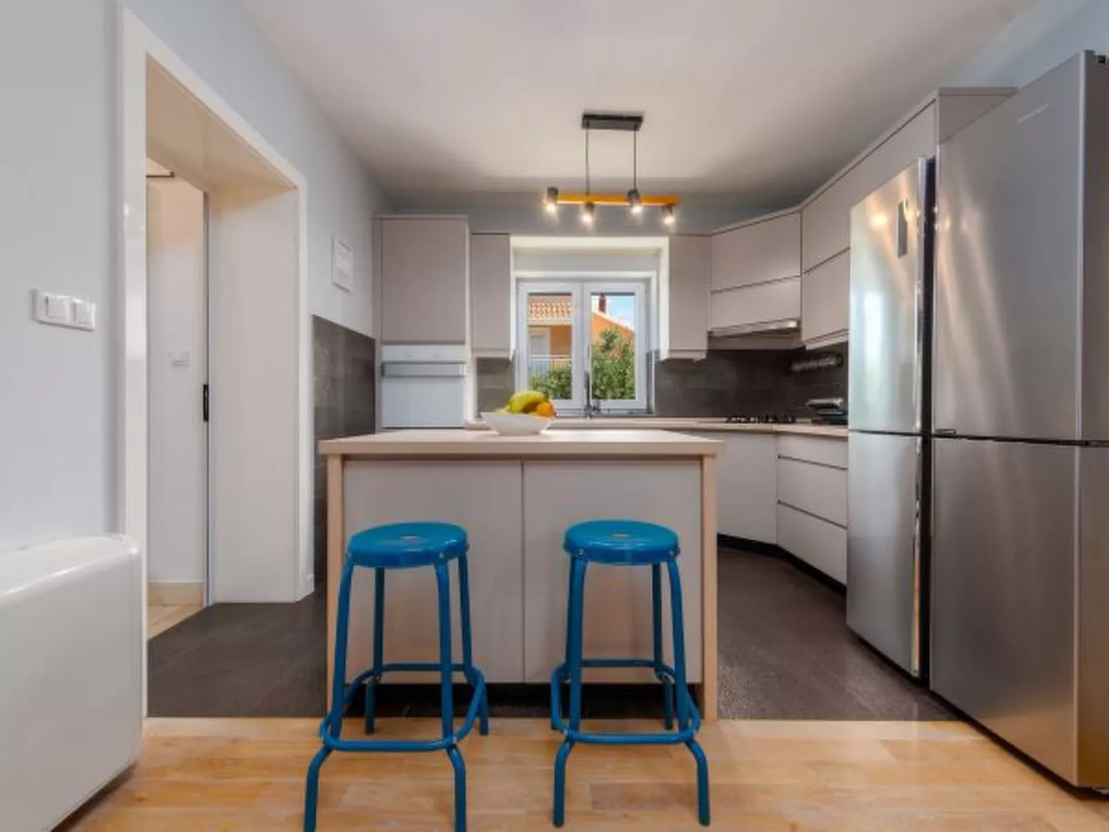 Great Villa Field Hills with sauna and jacuzzi - Image-tags.info